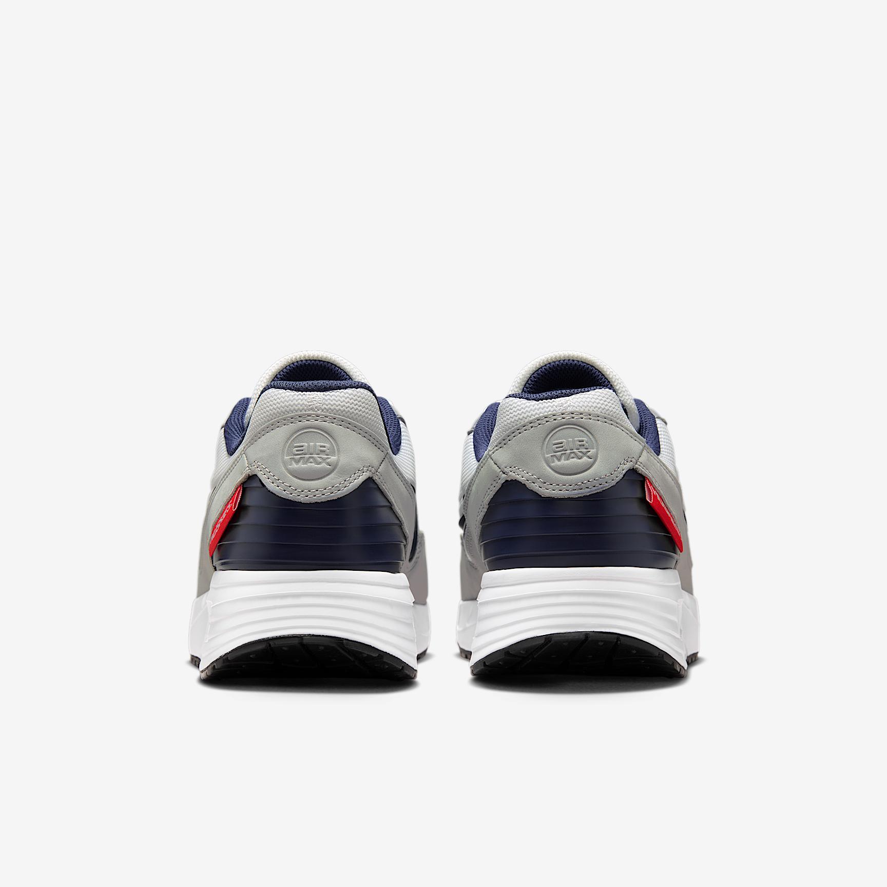 Nike Men's College Air Max Verse (UConn) Shoes Product Image