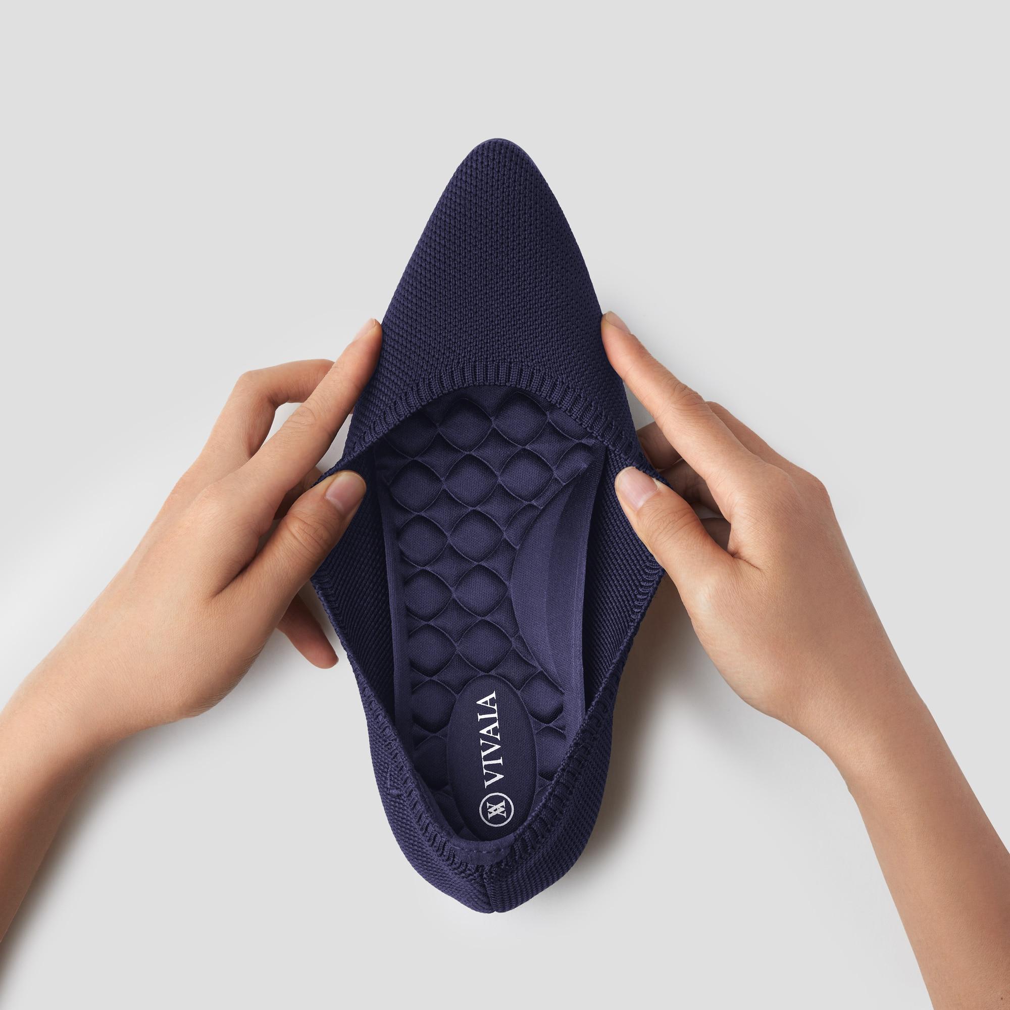 Lightweight Pointed-Ballet Flats (Aria Walker) Product Image