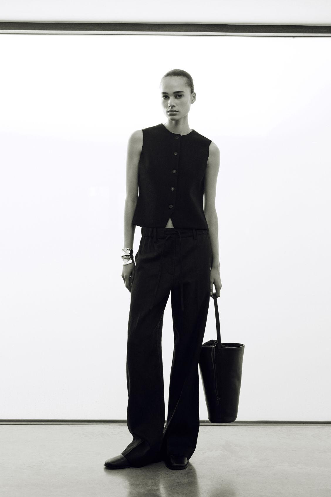 LINEN DRAWSTRING PANTS Product Image