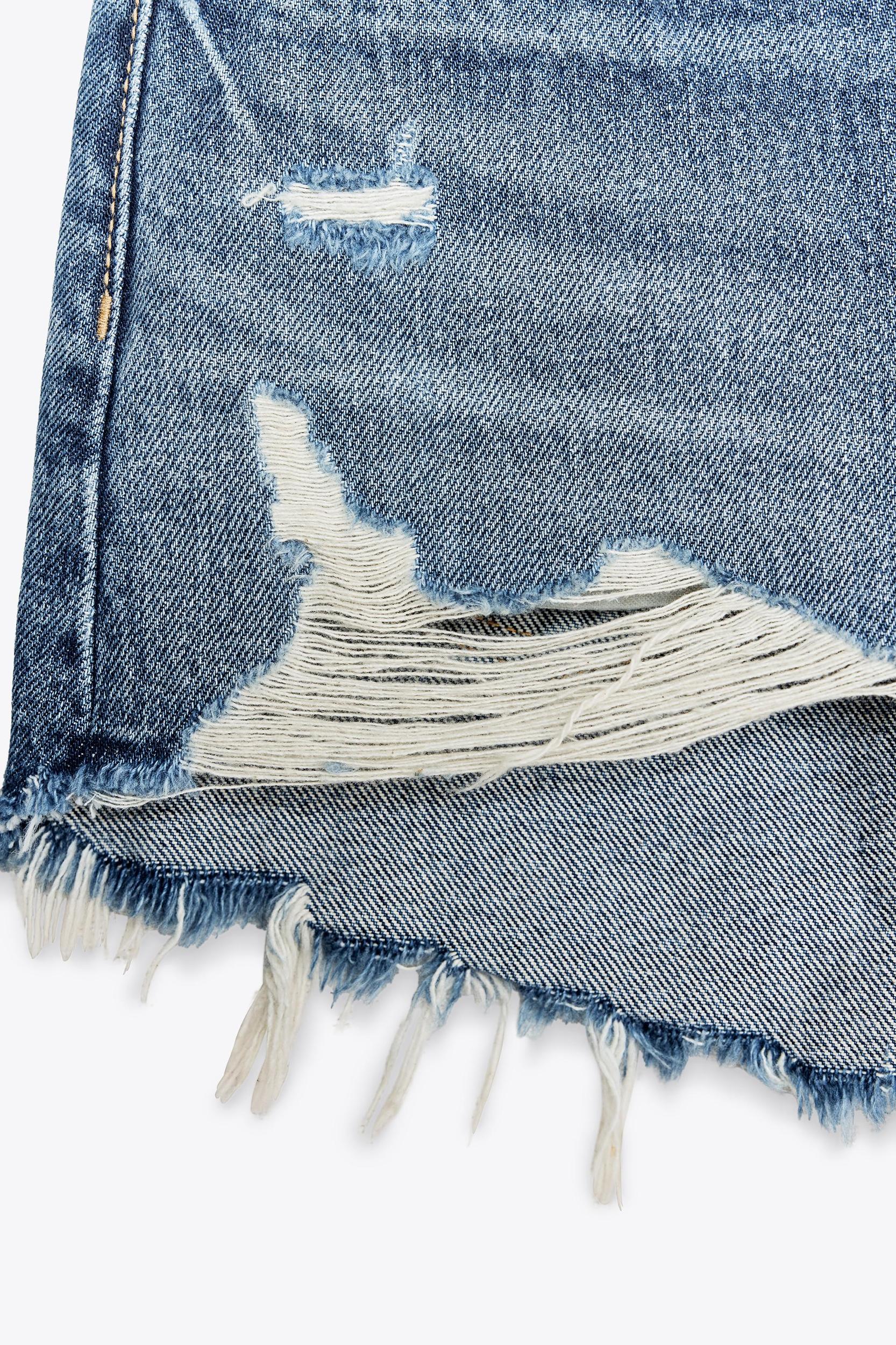 CURVED HIGH-WAISTED DENIM SHORTS Product Image