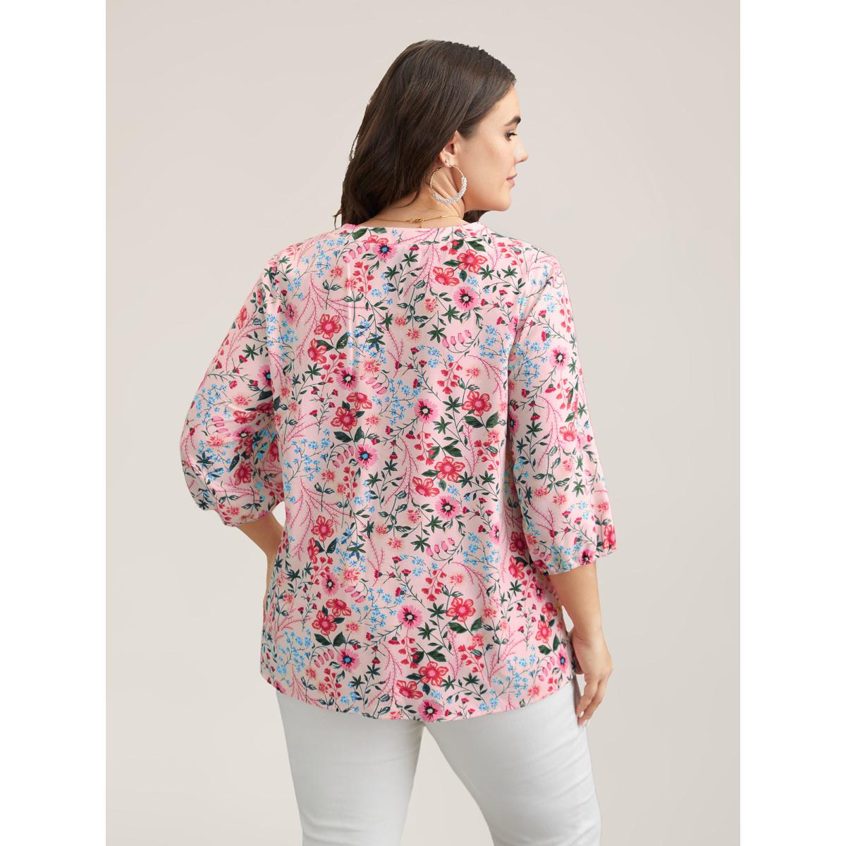 Plus Size Lightpink Floral Print Notched Collar Shirt Women Timeless Elbow-length sleeve Notched collar Elegant Blouses BloomChic 30/6X Product Image