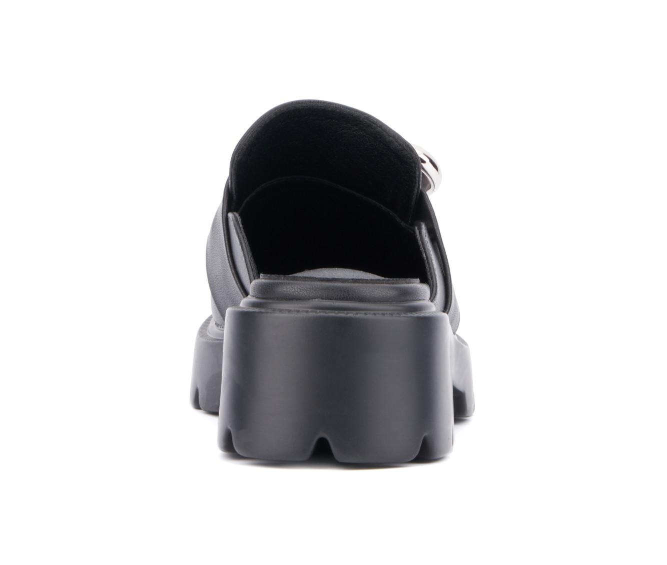 Women's Olivia Miller Heart Lugged Clogs Product Image