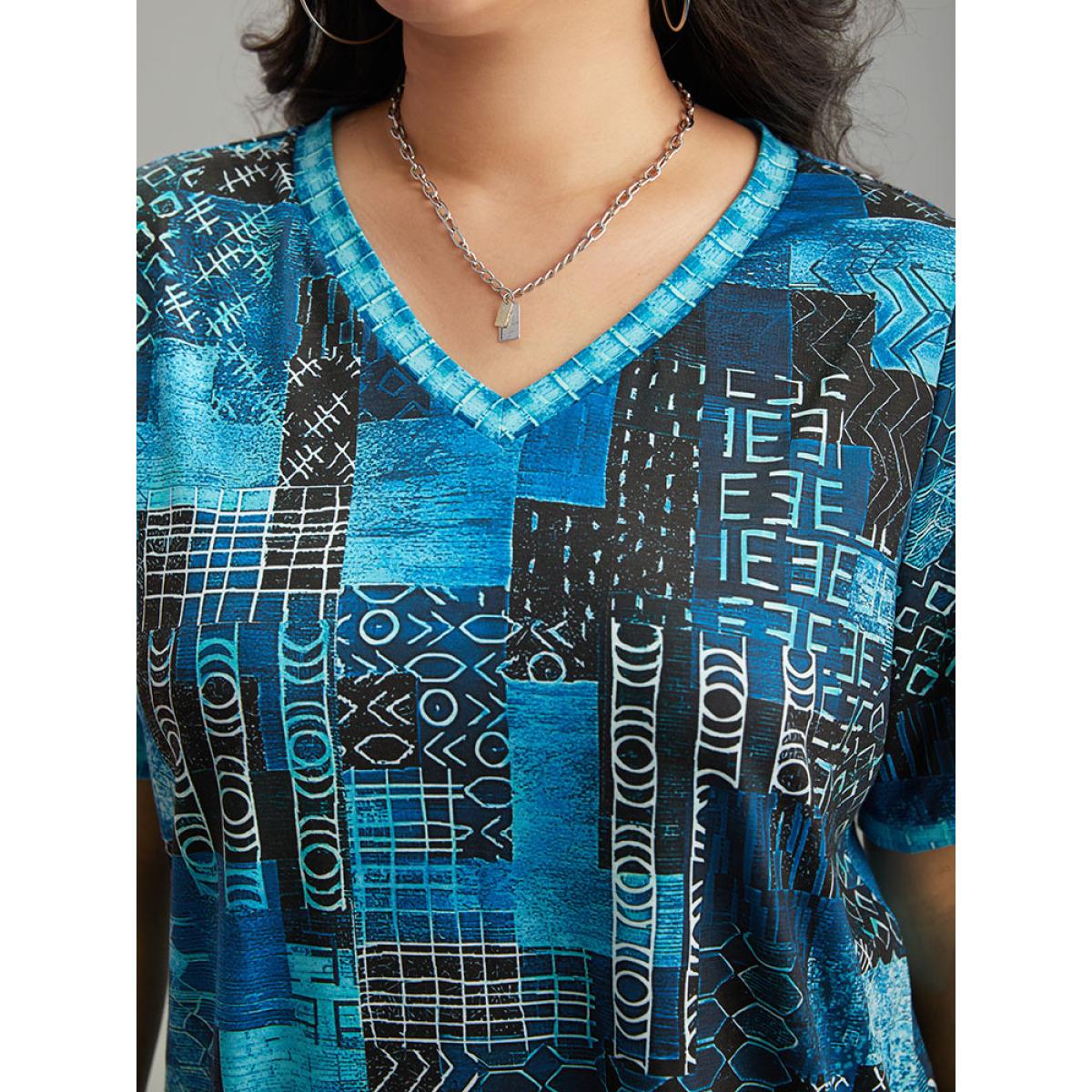 Plus Size Geometric Print V Neck T-shirt Multicolor Women Casual Printed Geometric V-neck Dailywear T-shirts BloomChic 12/L Product Image