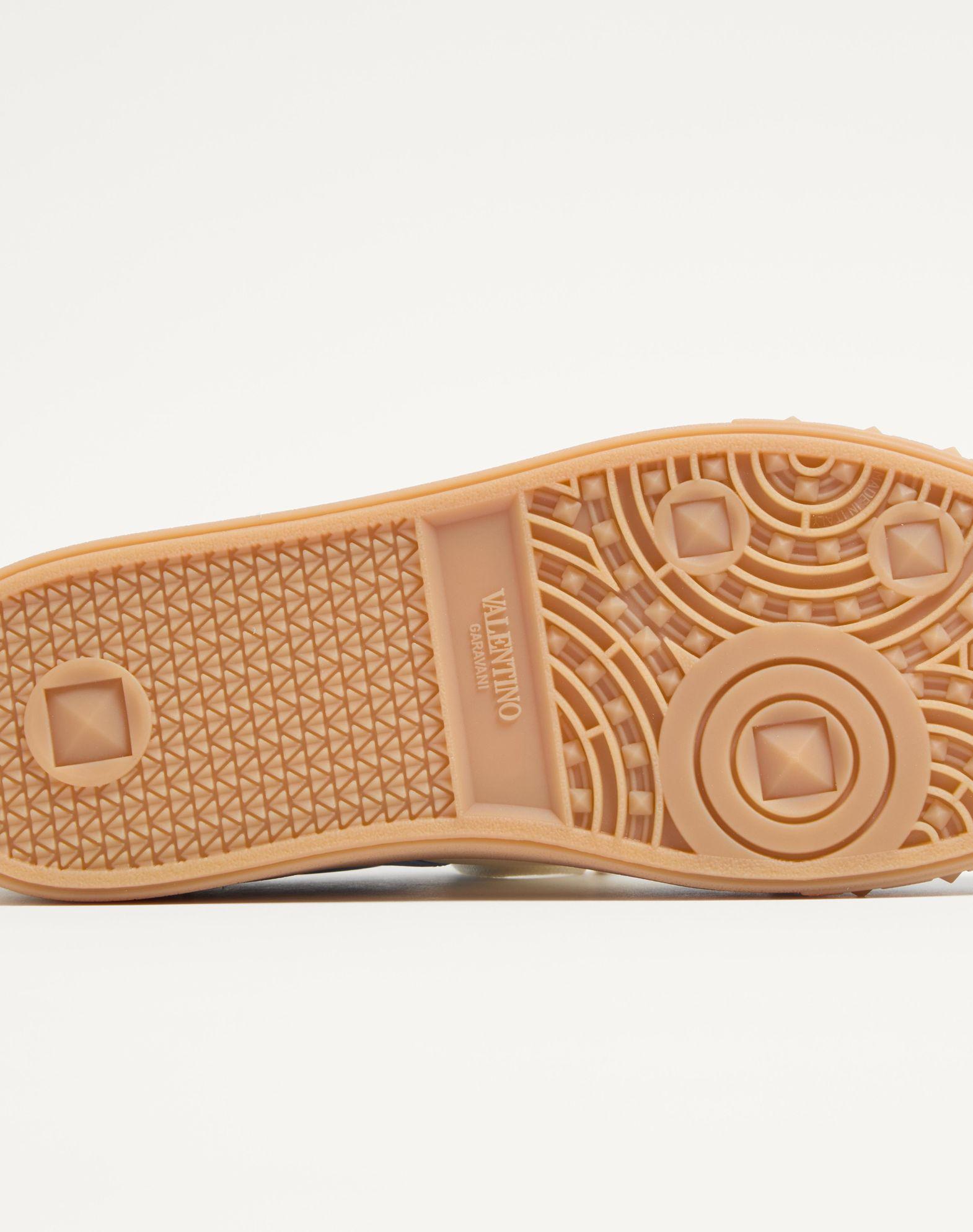 Upvillage Low Top Sneaker In Crust Leather And Nylon Product Image