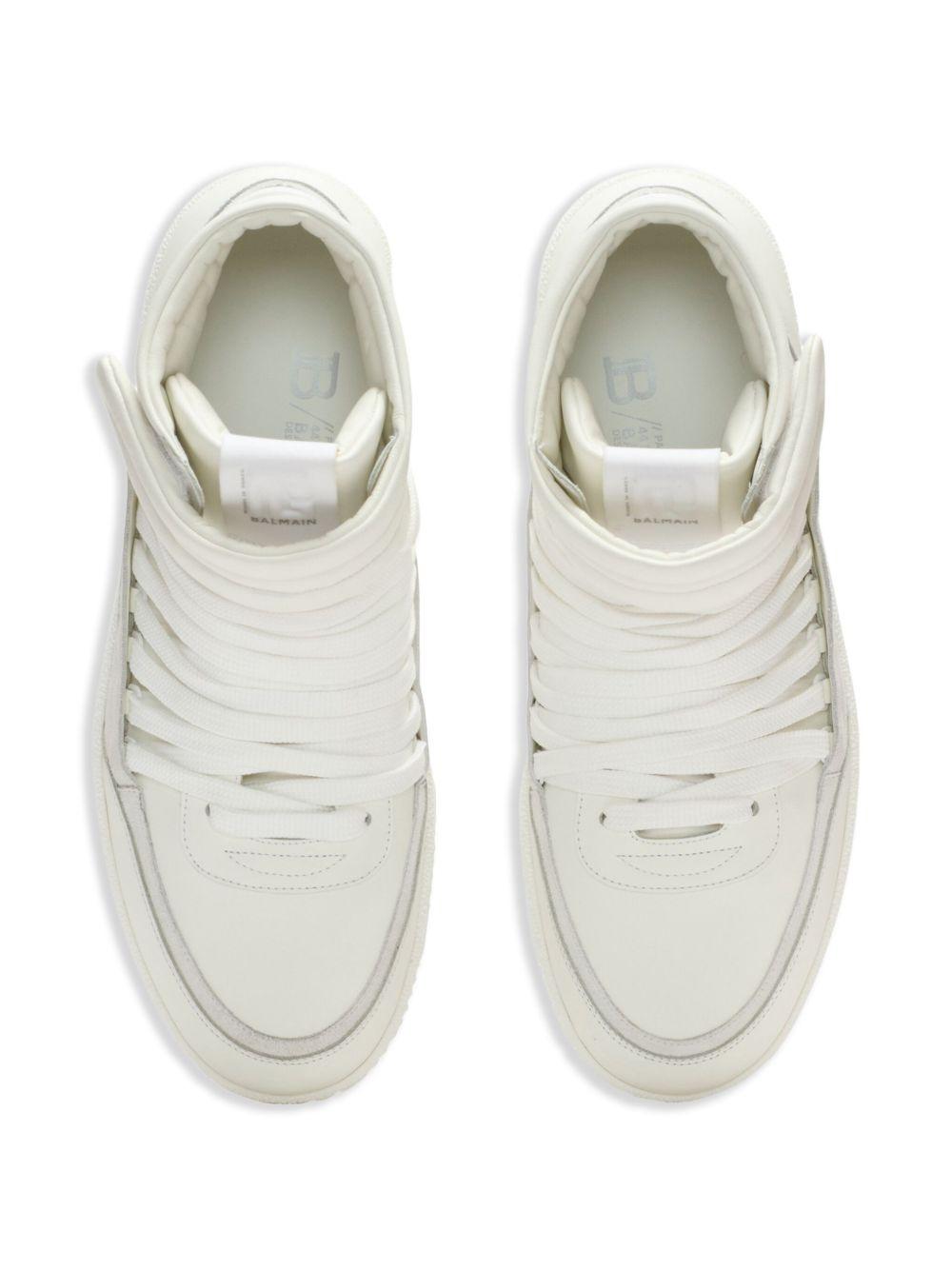 leather sneakers  Product Image