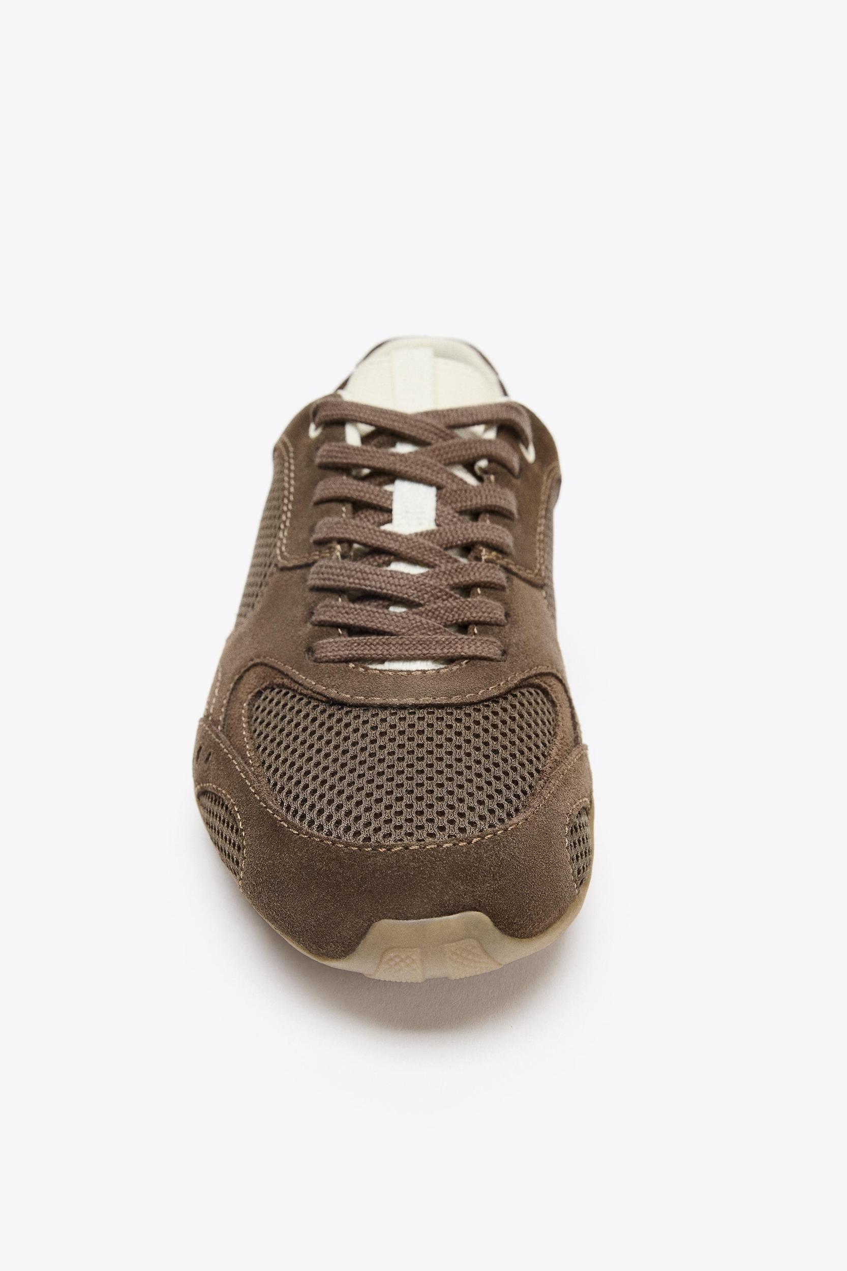 COLORFUL RUNNING SHOES Product Image