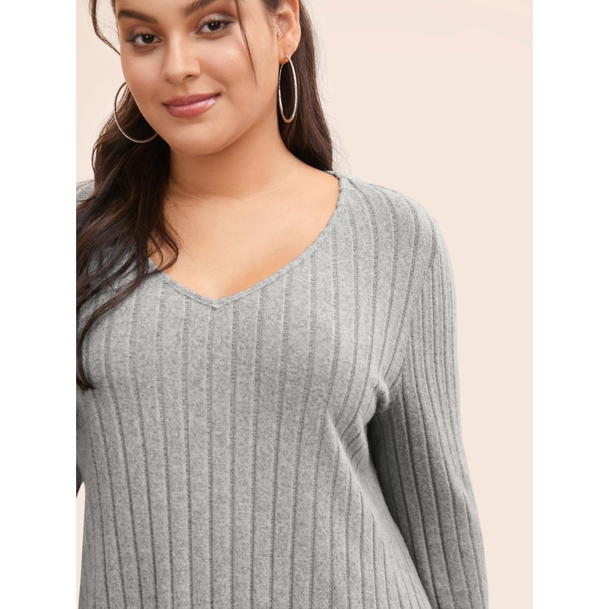 Plus Size Plain Textured Pit Strip Split Hem T-shirt LightGray Women Casual Texture V-neck Everyday T-shirts BloomChic 26/4X Product Image