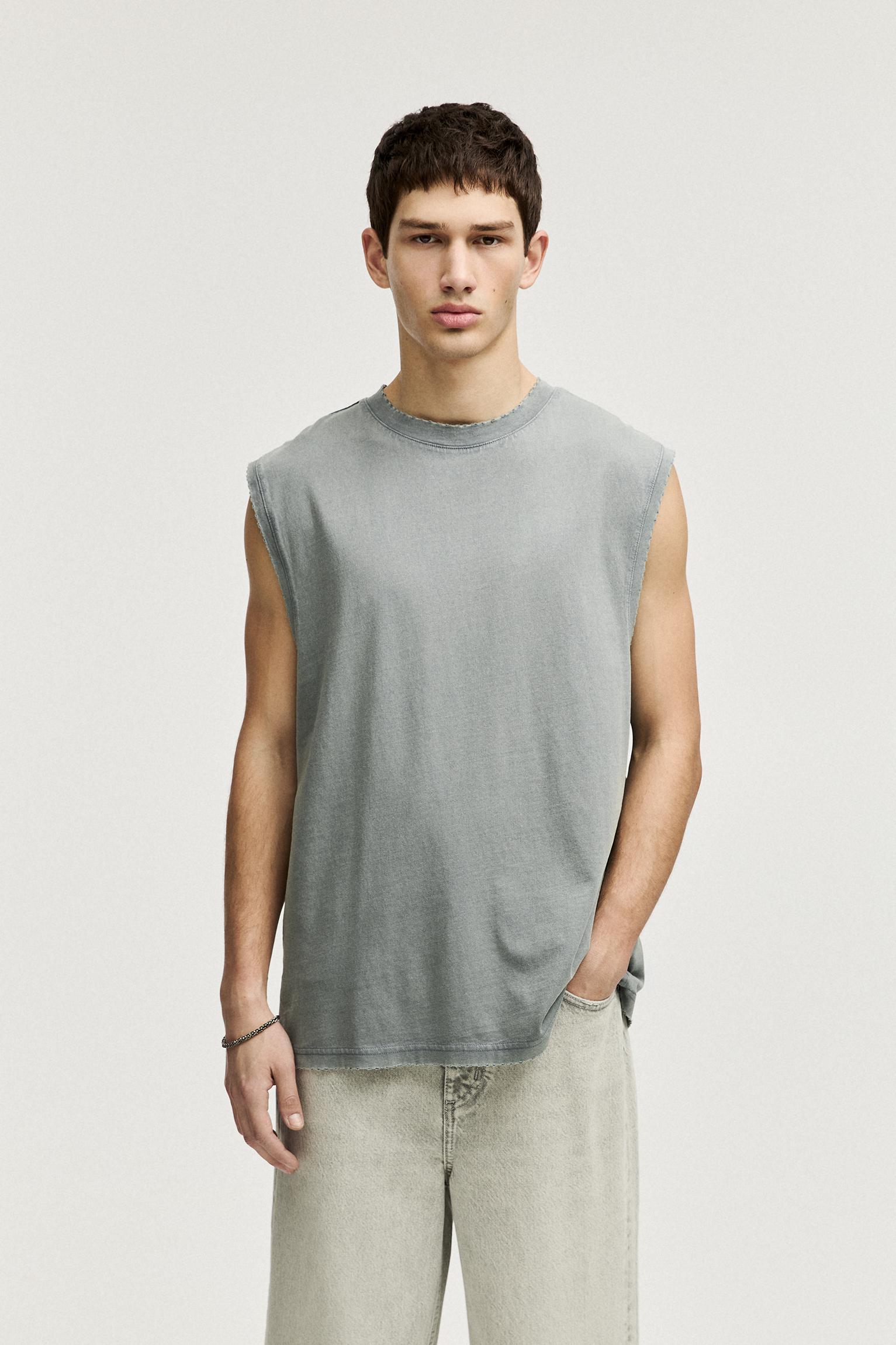 Washed sleeveless T-shirt Product Image