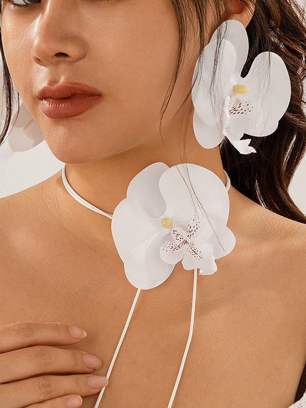 Flower Shape Drop Earrings Product Image