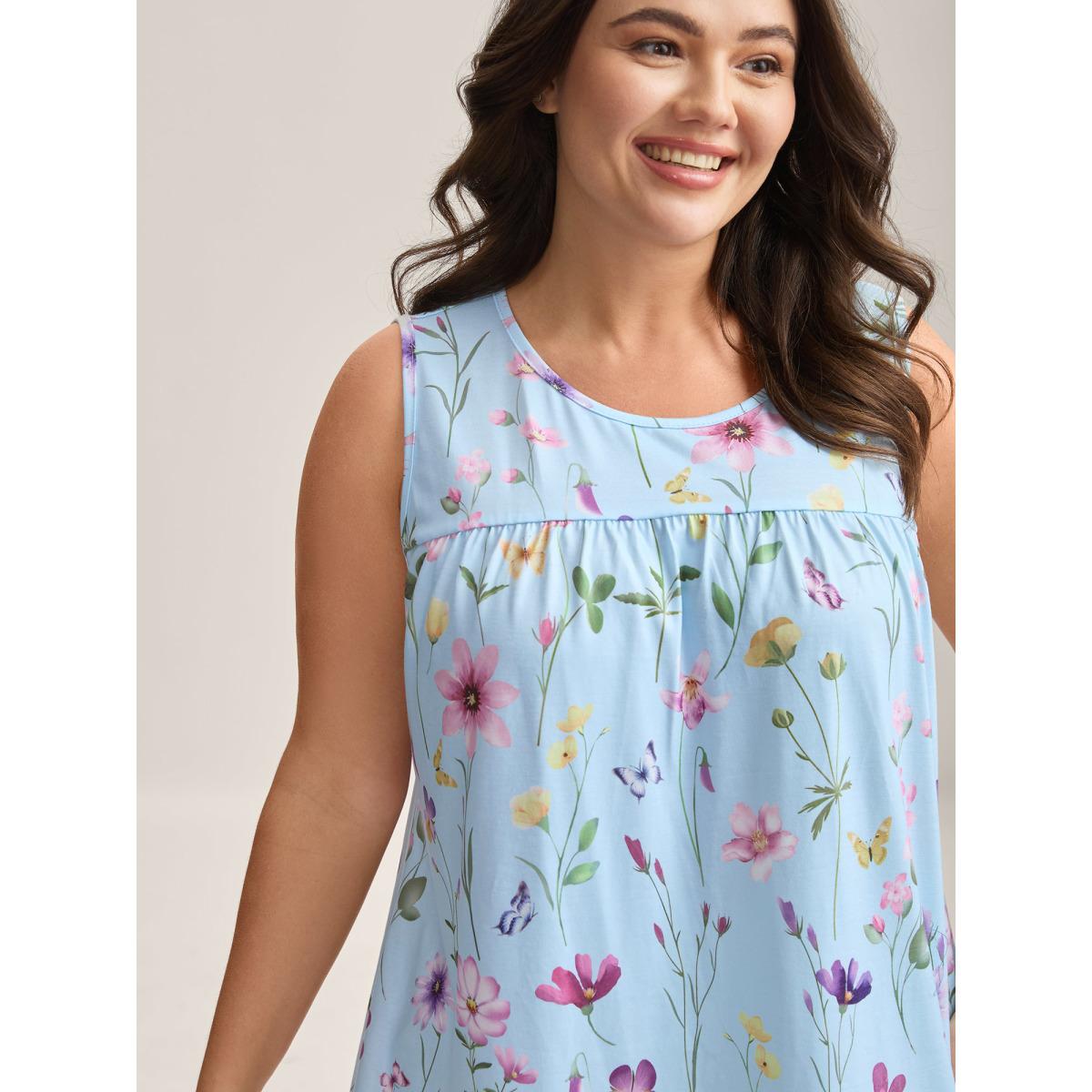 Plus Size Floral Print Flowy Pleated Tank Top Women LightBlue Leisure Gathered Round Neck Casual Tank Tops Camis BloomChic 30/6X Product Image