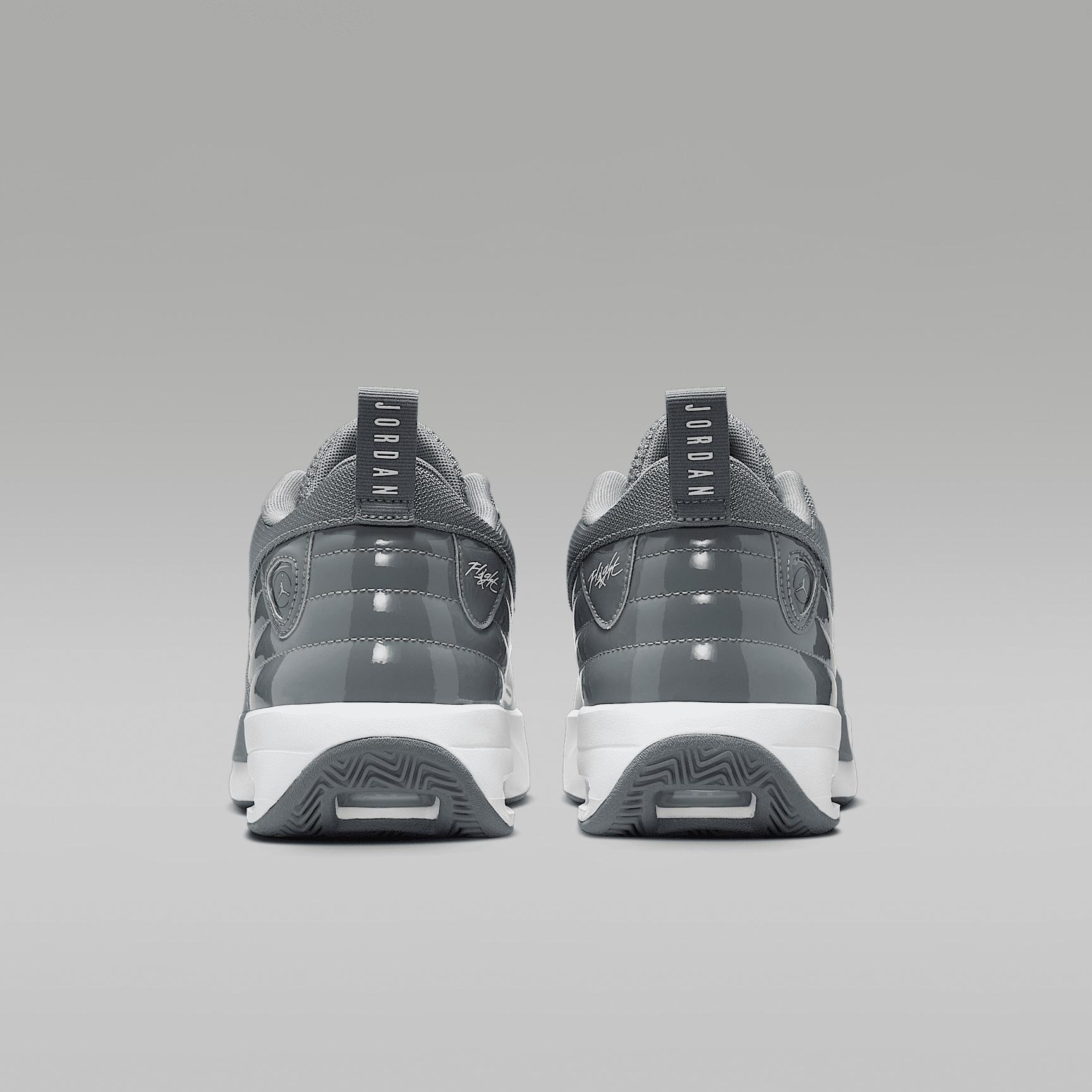 Mens Max Aura 6 Basketball Shoes Product Image