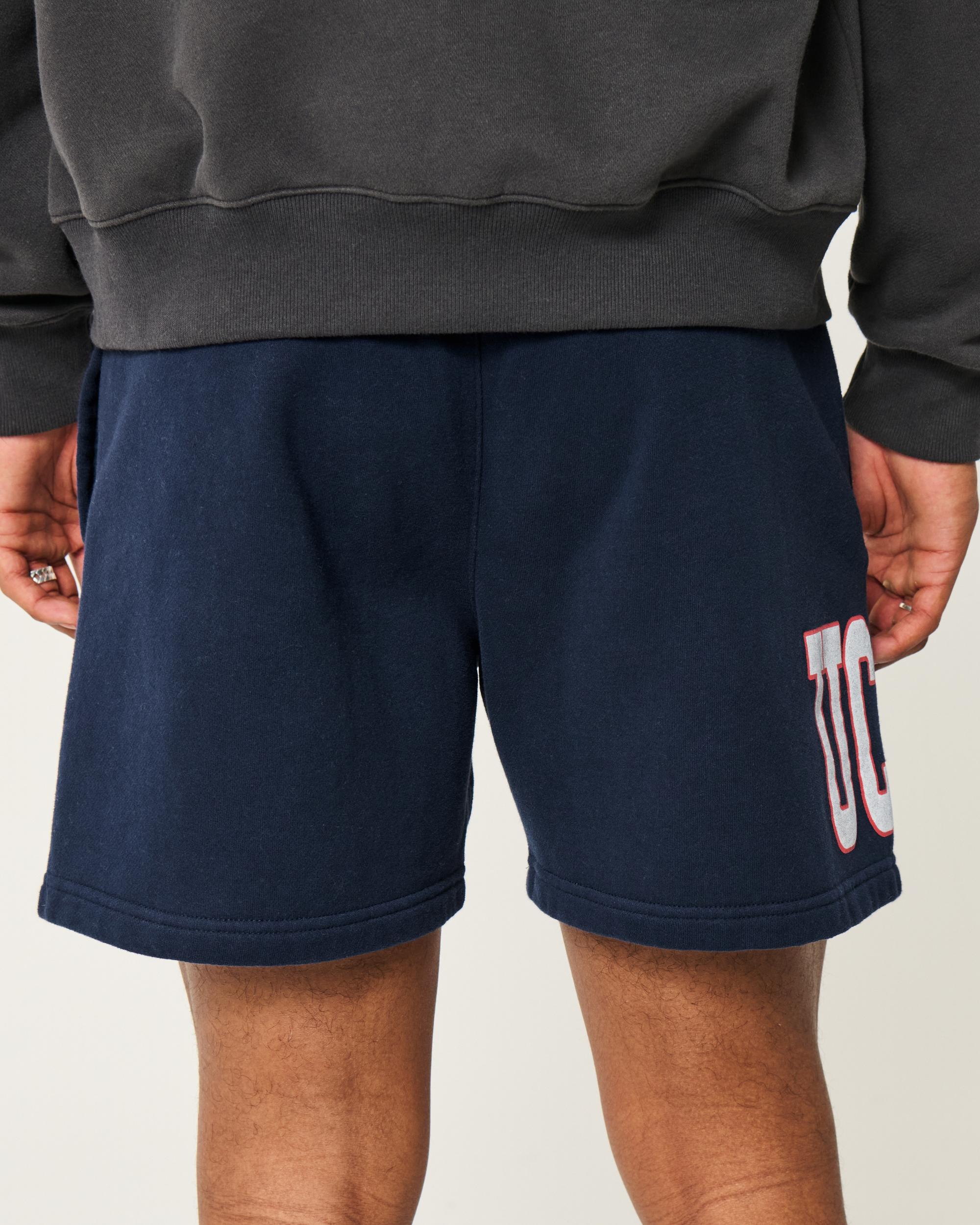 Mid-Thigh Fleece Duke Blue Devils Graphic Shorts Product Image