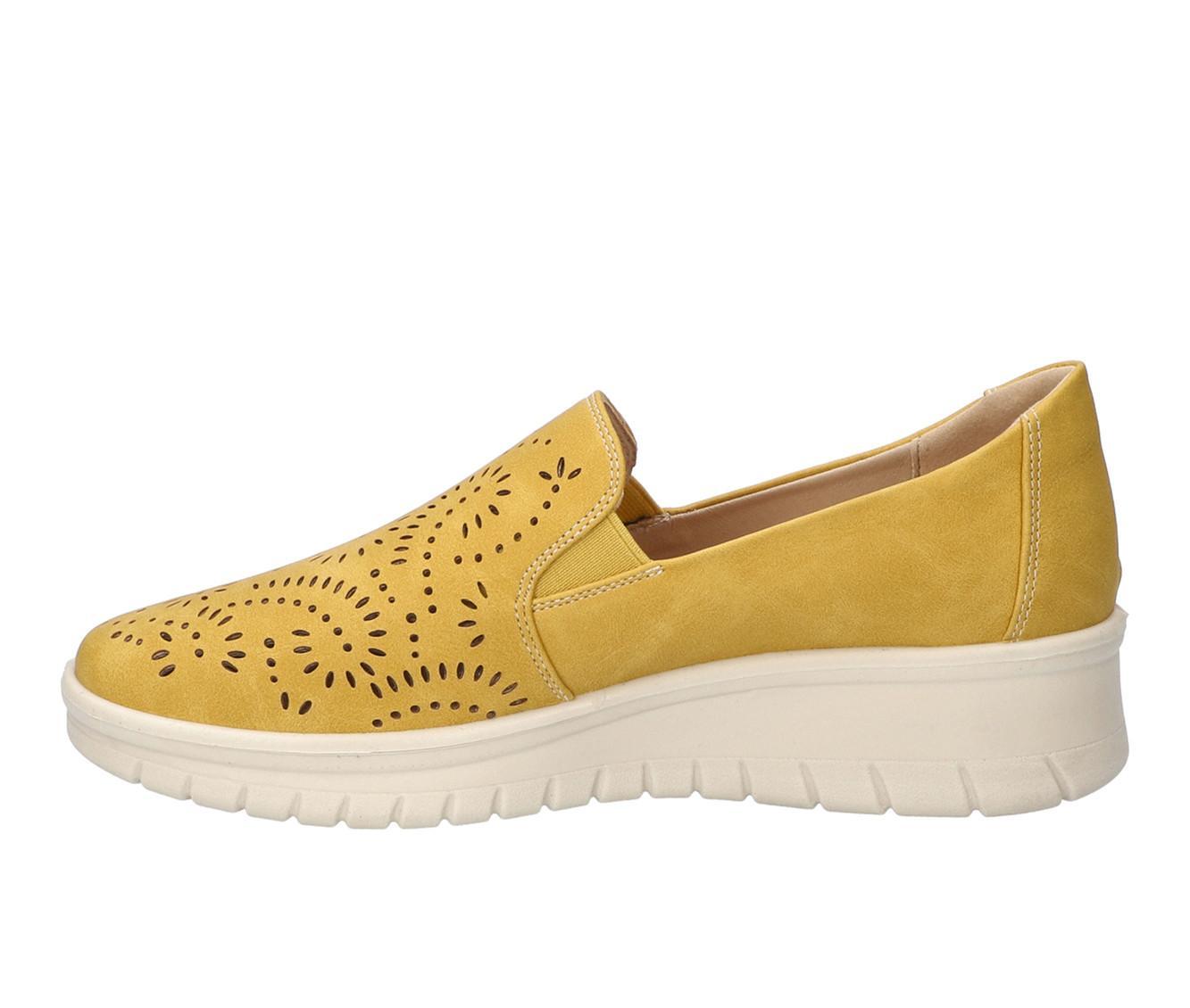 Women's Easy Street Ying Casual Shoes Product Image