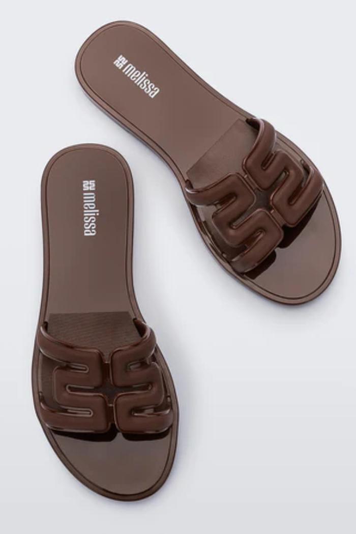 Melissa M Slide Product Image