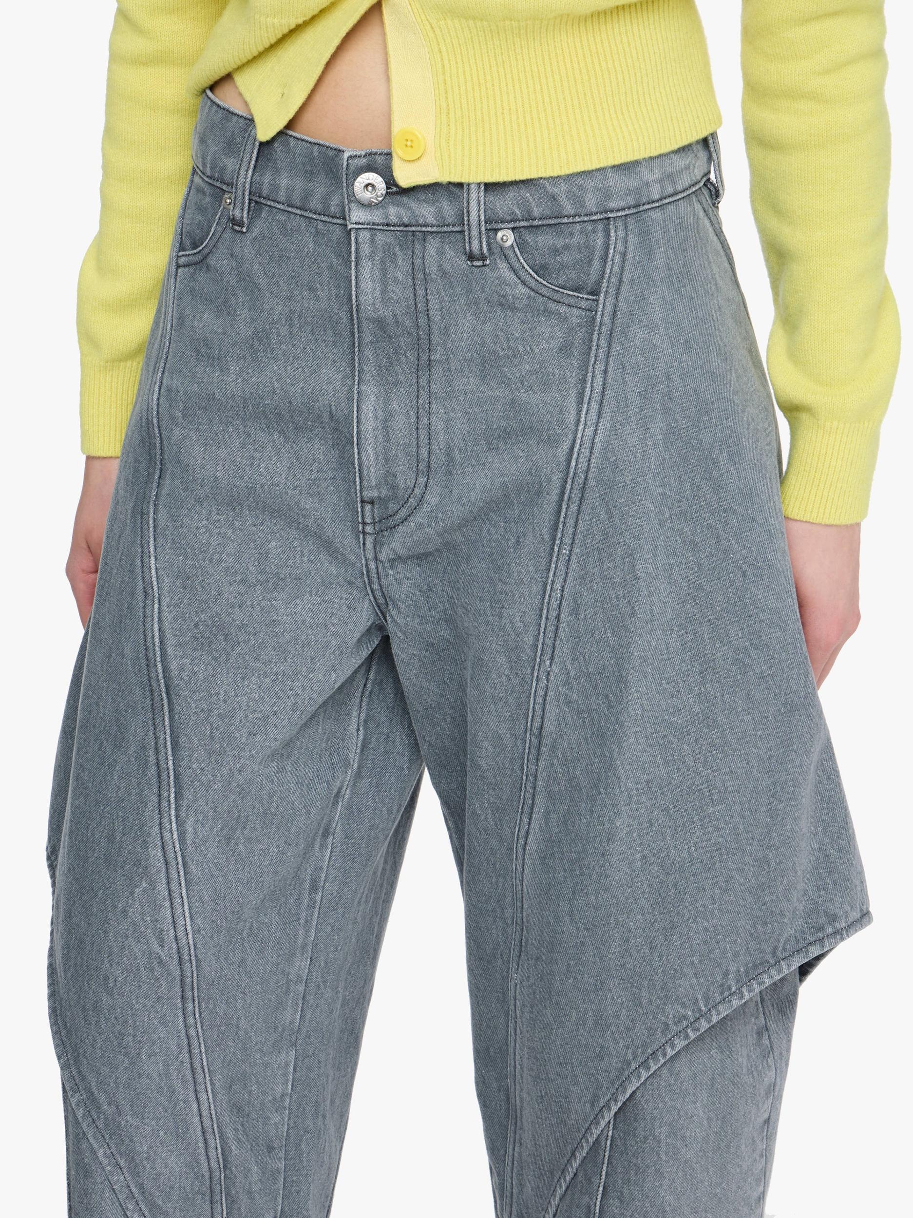 CROPPED SCULPTURAL JEANS Product Image