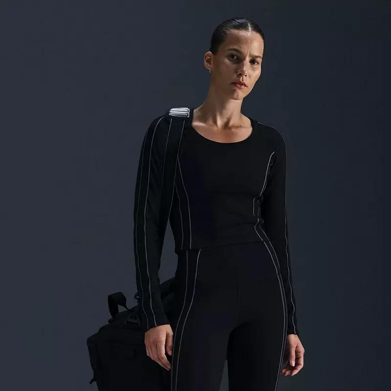 Women's Nike One Fitted Dri-FIT Long-Sleeve Cropped Top,  Product Image