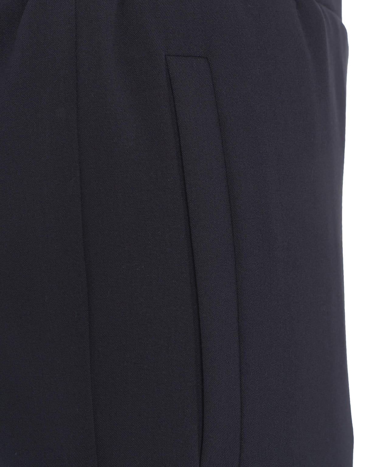 Chino pants with elastic waistband Product Image