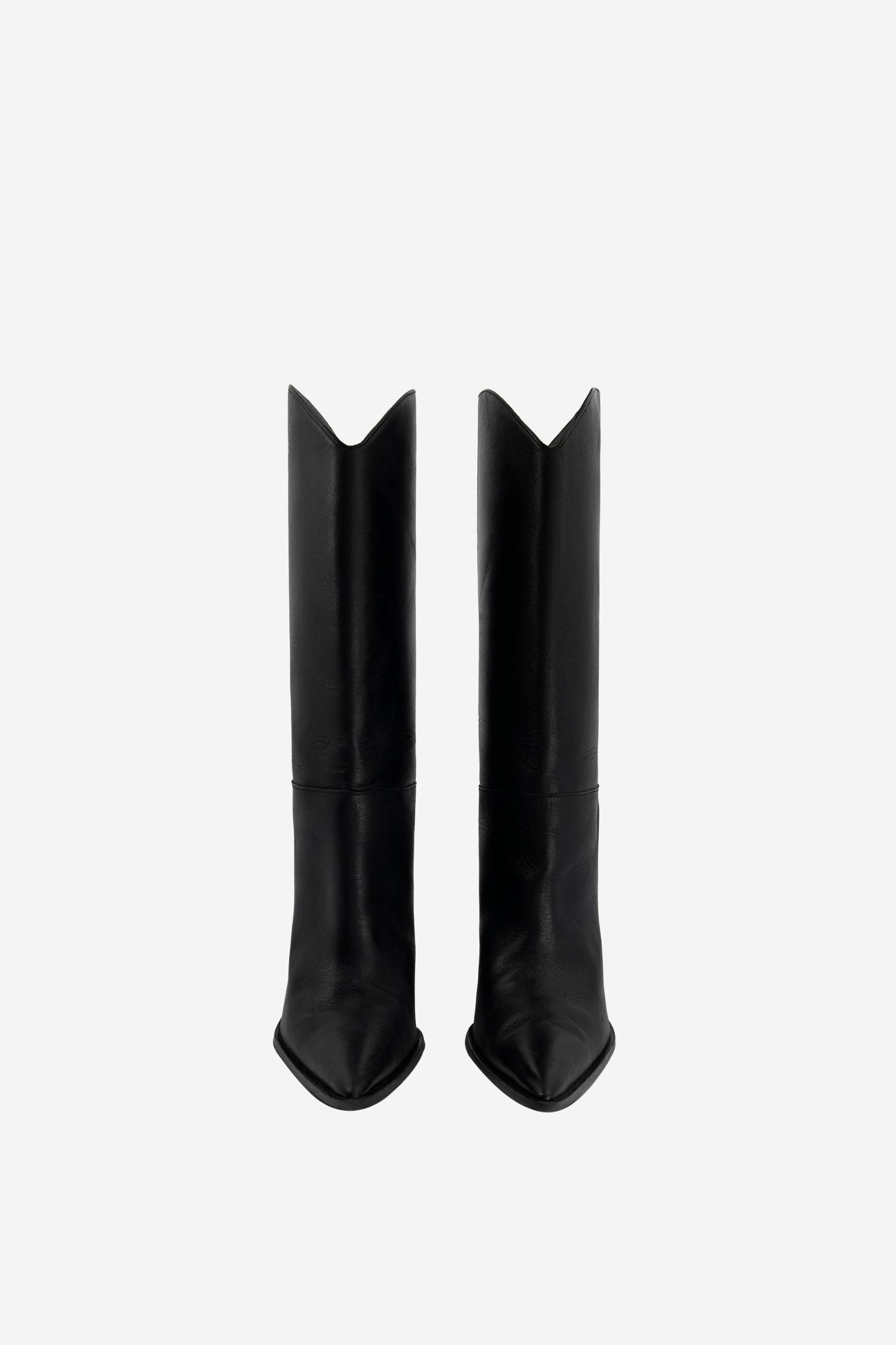 Cowboy Bridge Boot Product Image