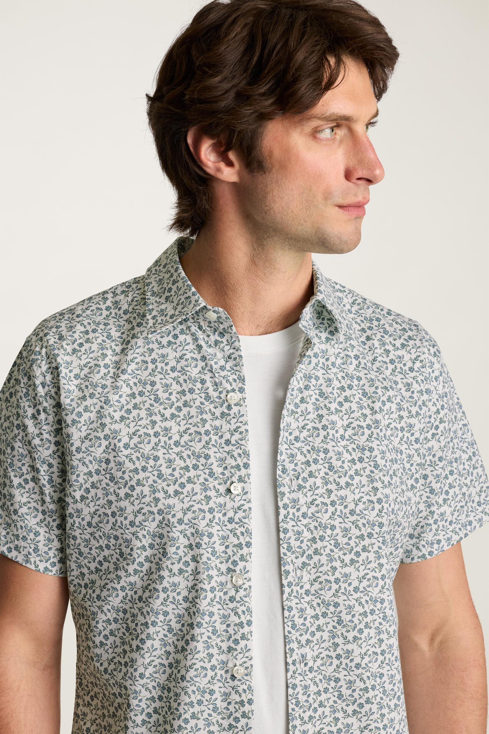 Riviera Short Sleeve Shirt Product Image