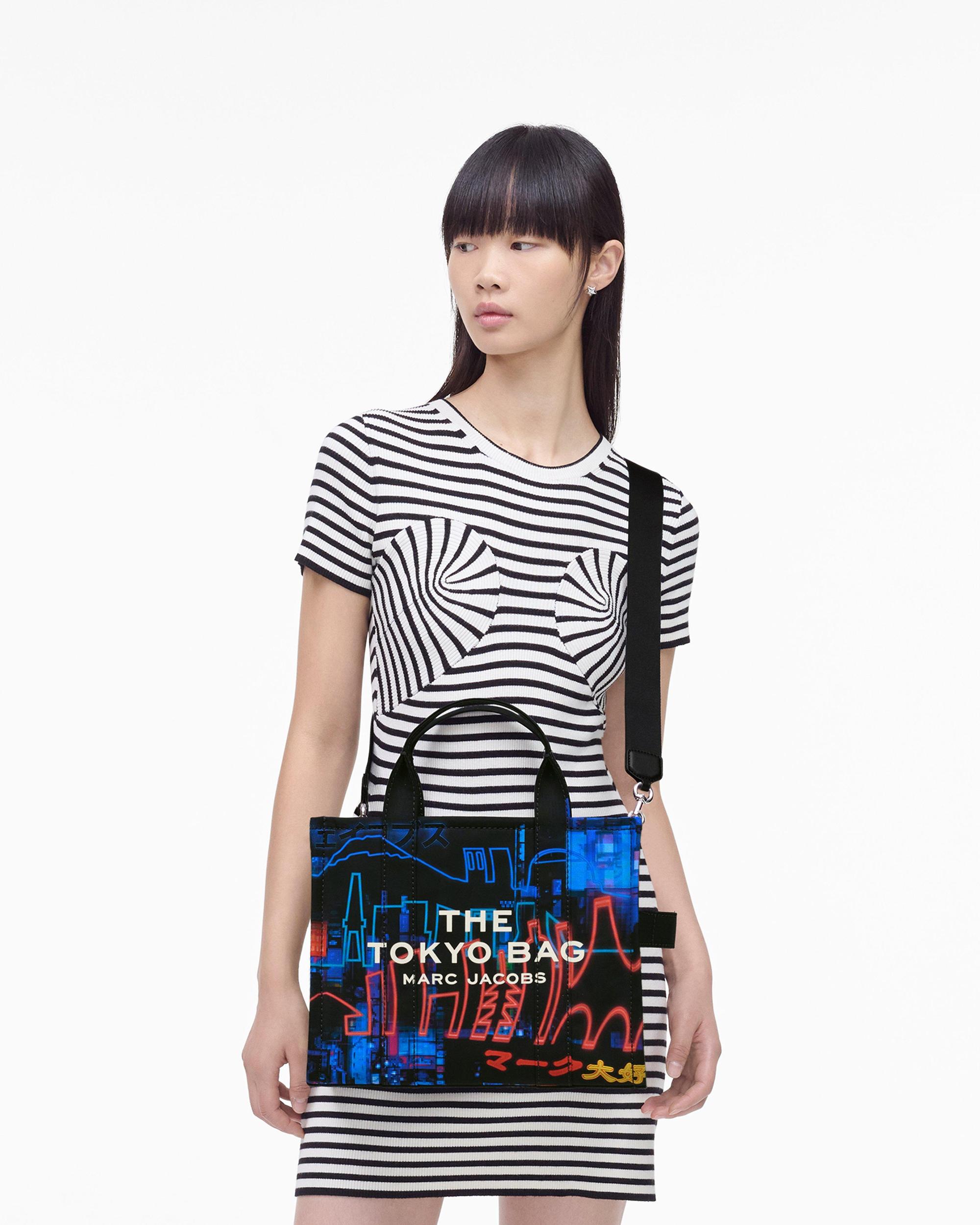 The Leather Medium Tote Bag Product Image