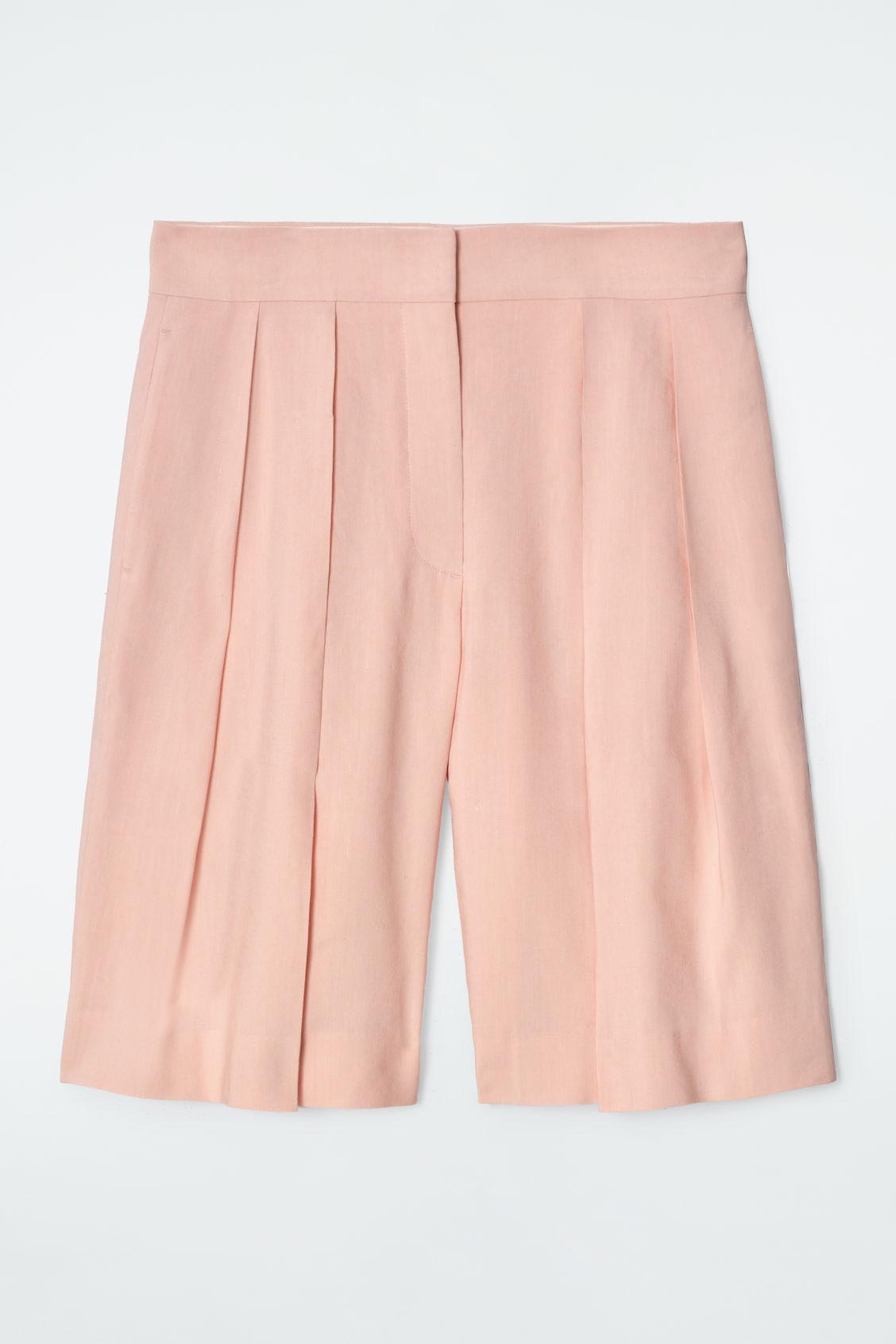 LONGLINE PLEATED LINEN SHORTS Product Image