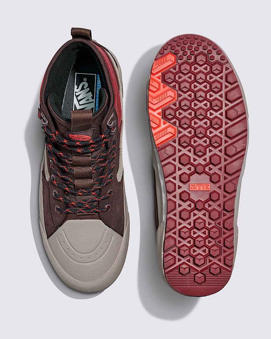 Sk8-Hi GORE-TEX Insulated Shoe in Bitter Chocolate Brown| Vans US Product Image