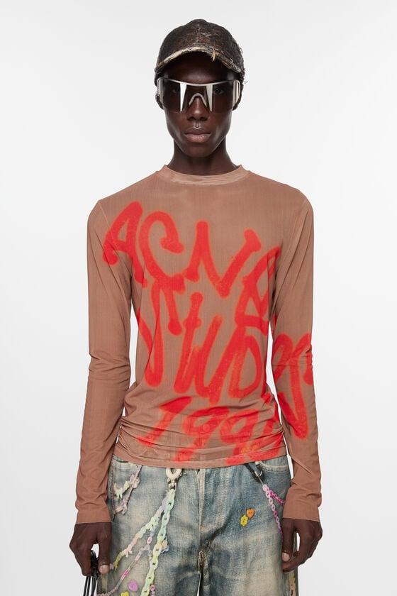 Long sleeve t-shirt sprayed logo Product Image