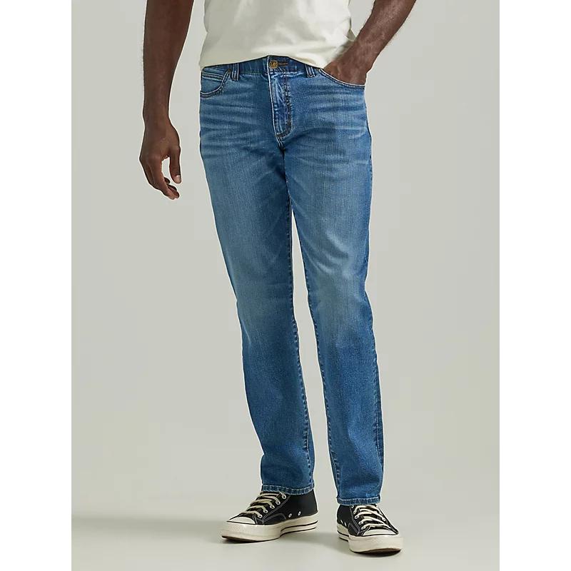 Men's Extreme Motion MVP Straight Fit Tapered Jeans Product Image