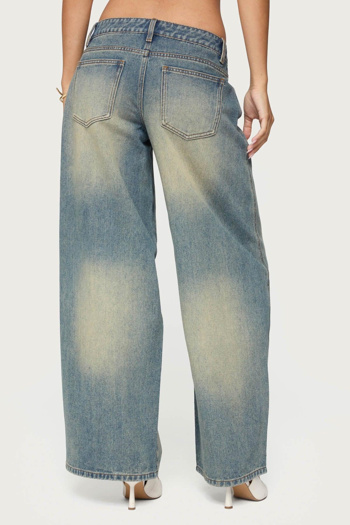 Washed Low Rise Baggy Jeans Product Image