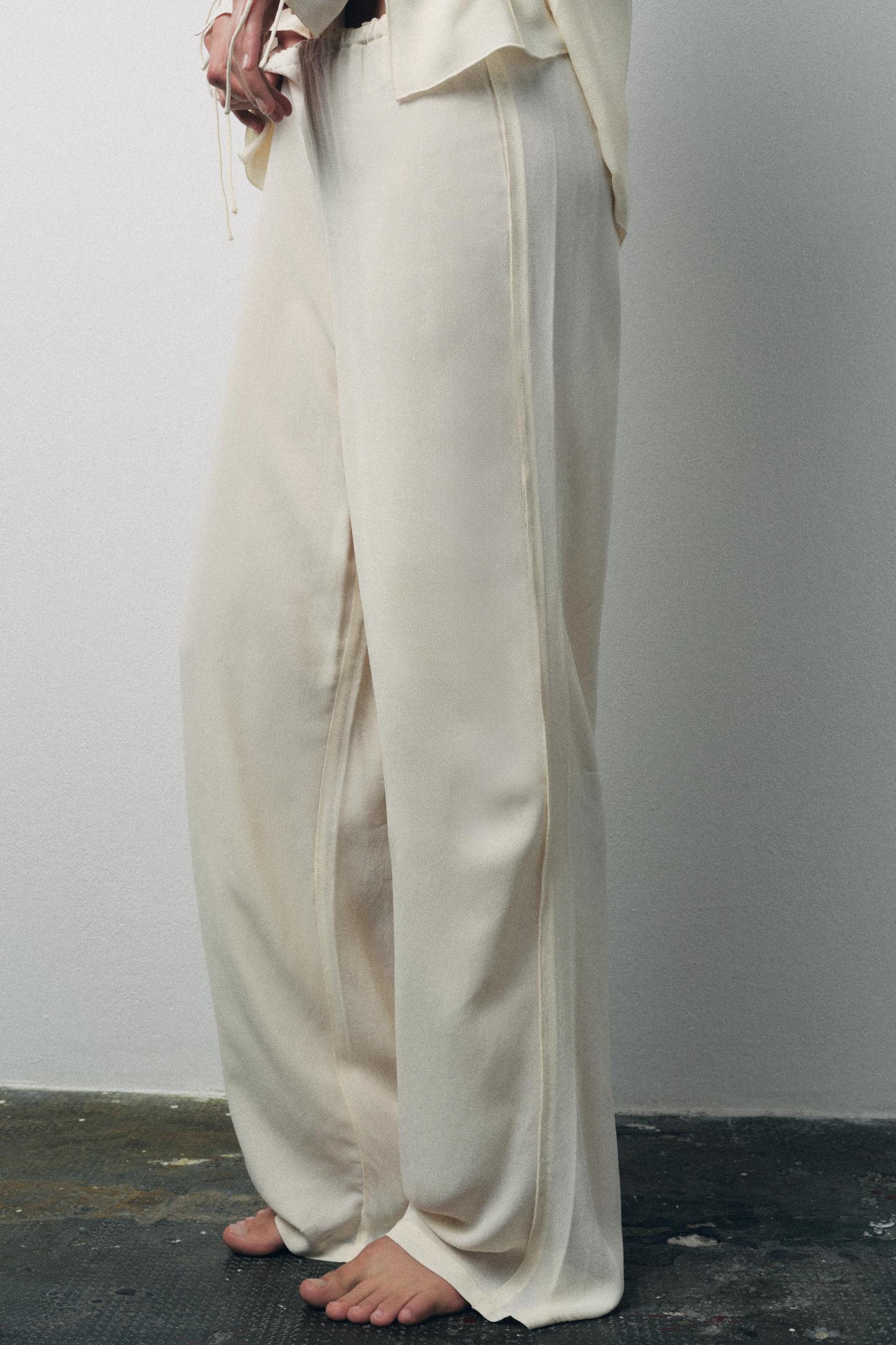 WIDE LEG PANTS Product Image