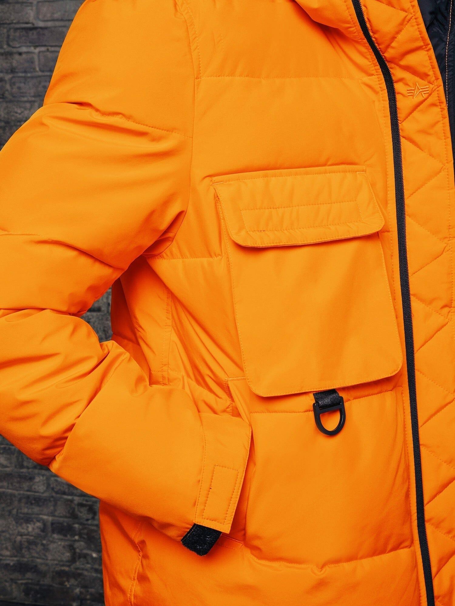 HOODED PUFFER JACKET (SEASONAL) Male Product Image