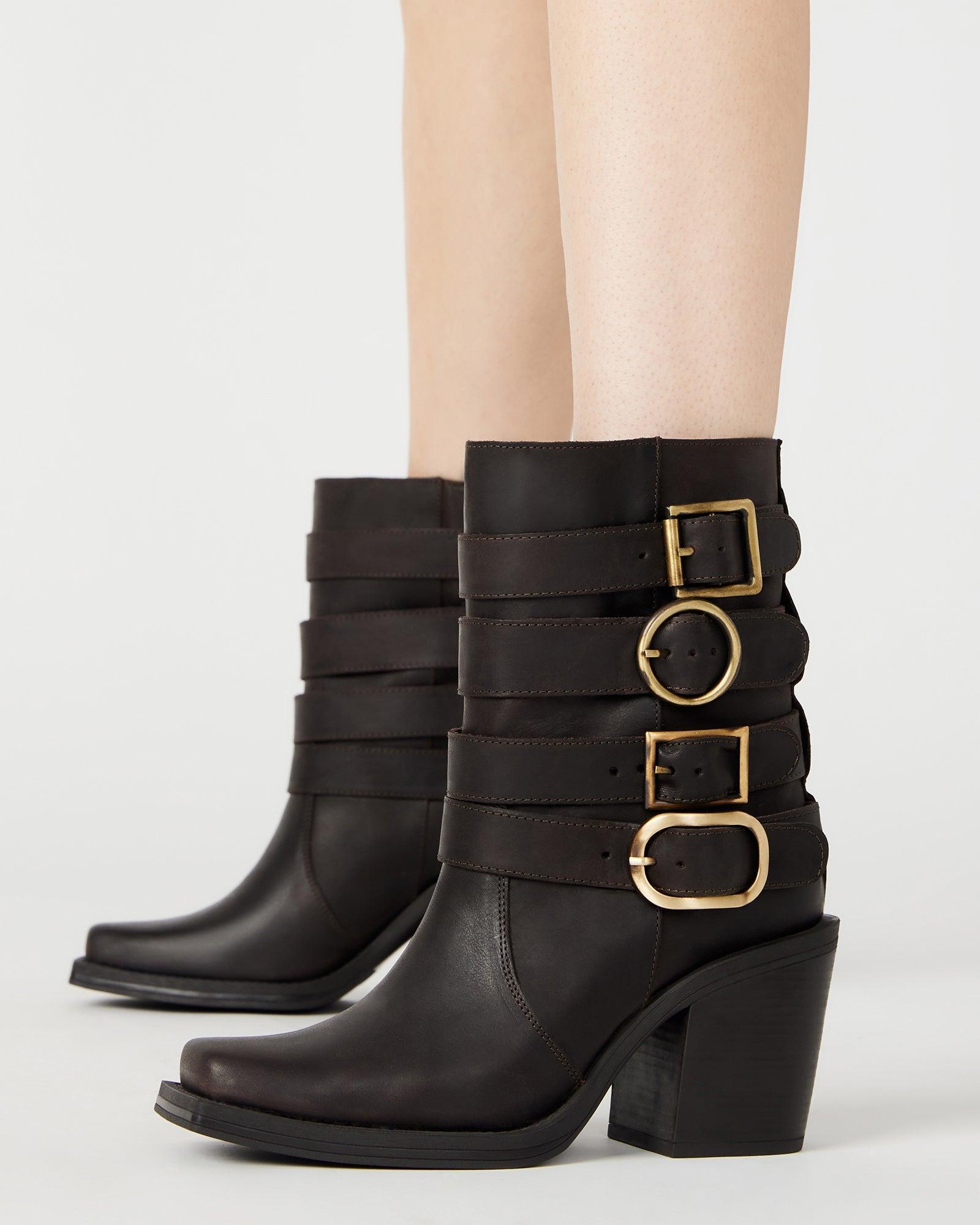 CARLINA BROWN DISTRESSED - SM REBOOTED Female Product Image