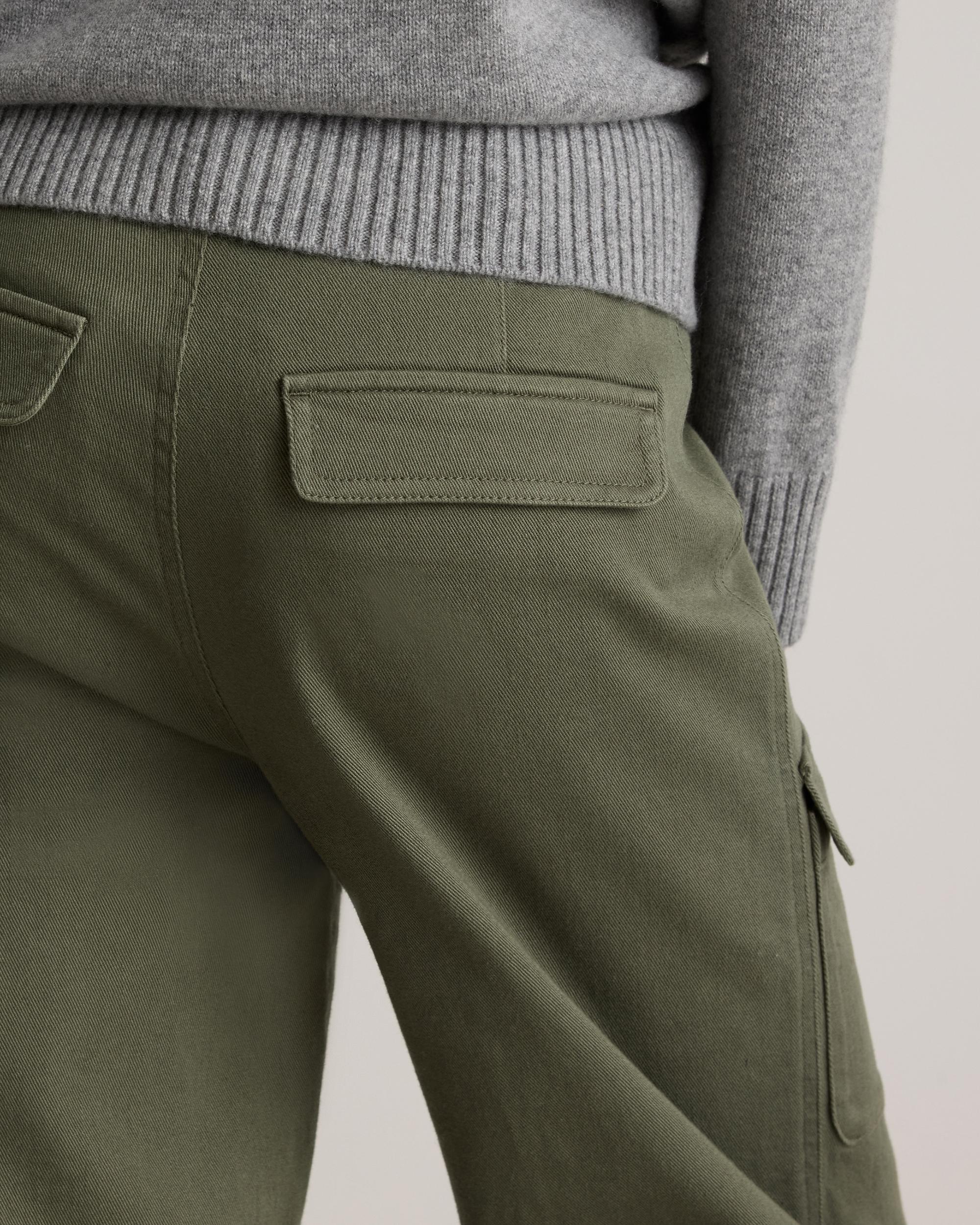 Quince | Women's Organic Stretch Cotton Twill Cargo Pants Organic Cotton Product Image
