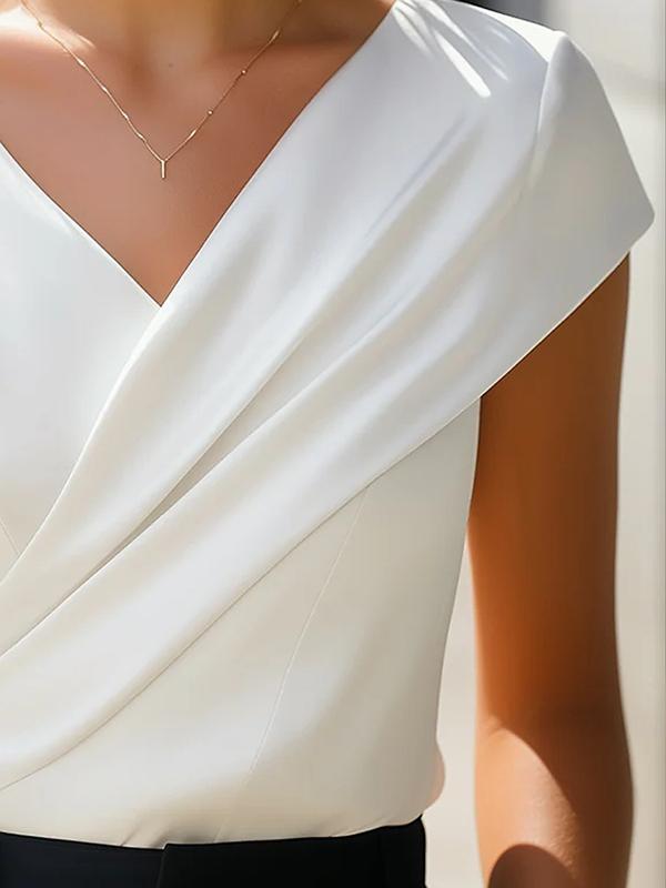 Loose Short Sleeves Asymmetric Pleated Solid Color Split-Joint V-Neck T-Shirts Tops Product Image