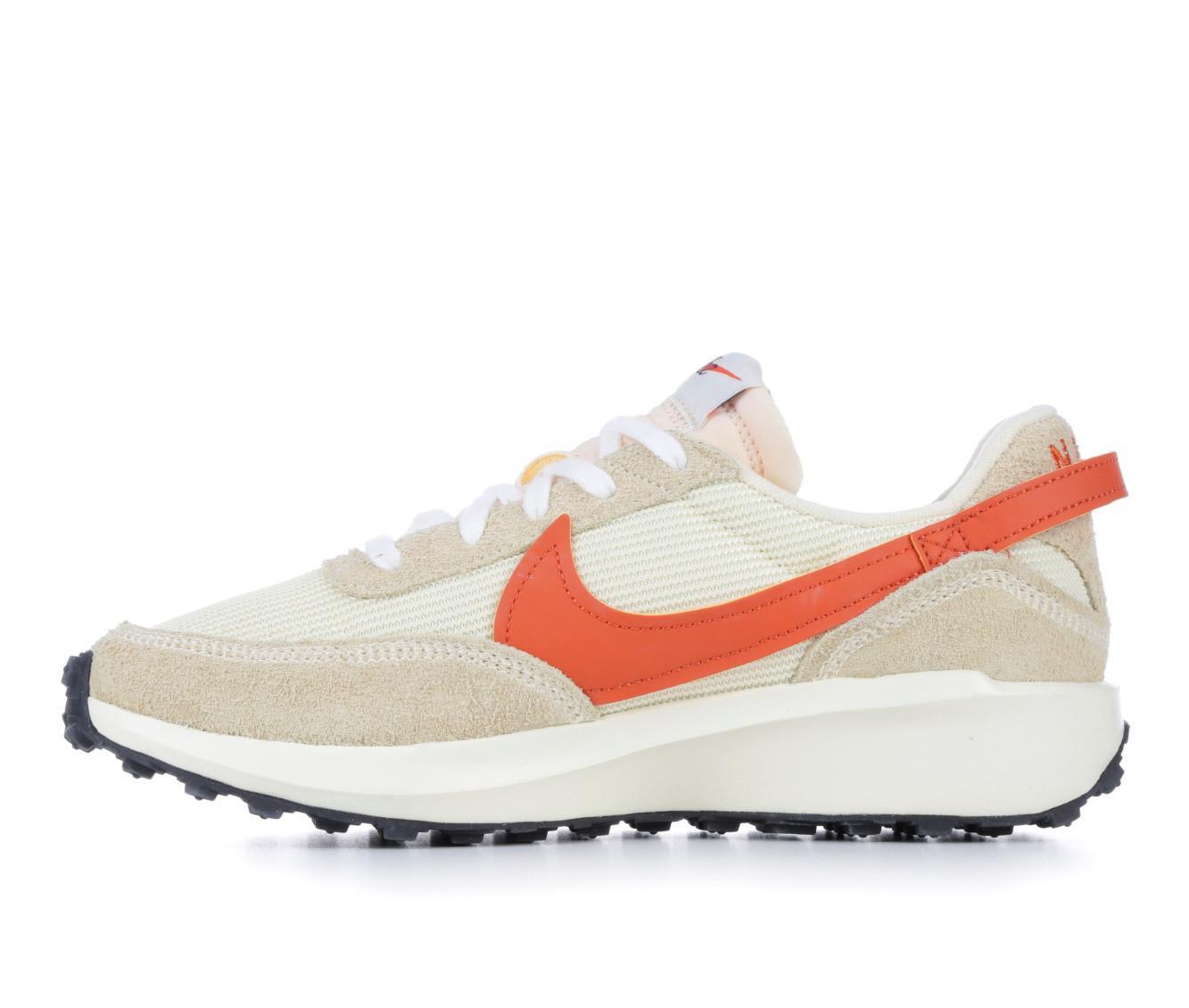 Women's Nike Waffle Debut Vintage Running Shoes Product Image