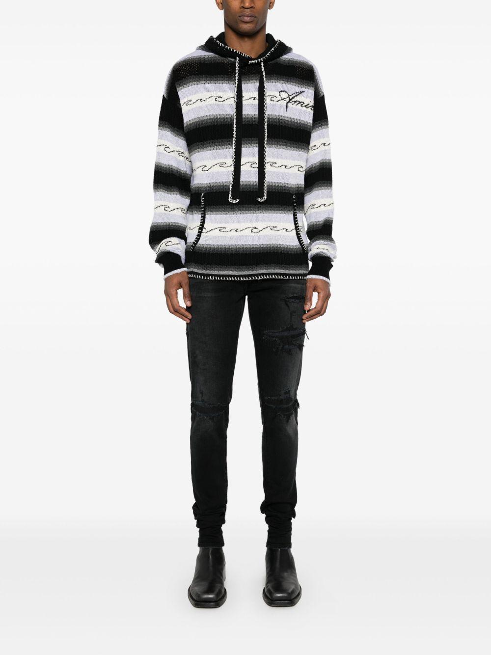 distressed skinny jeans Product Image