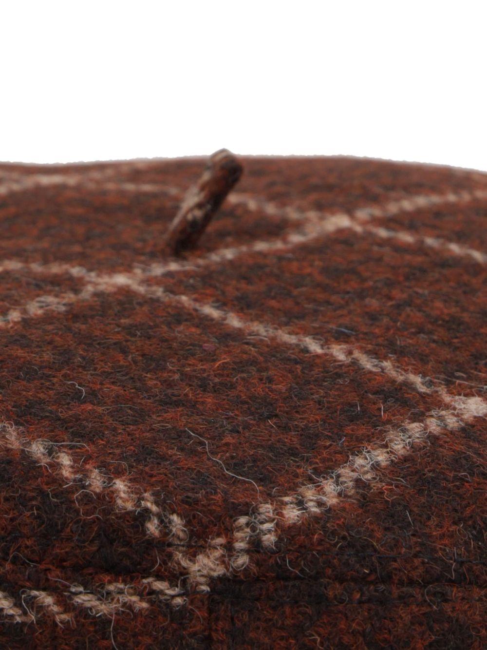 checked-pattern beret Product Image