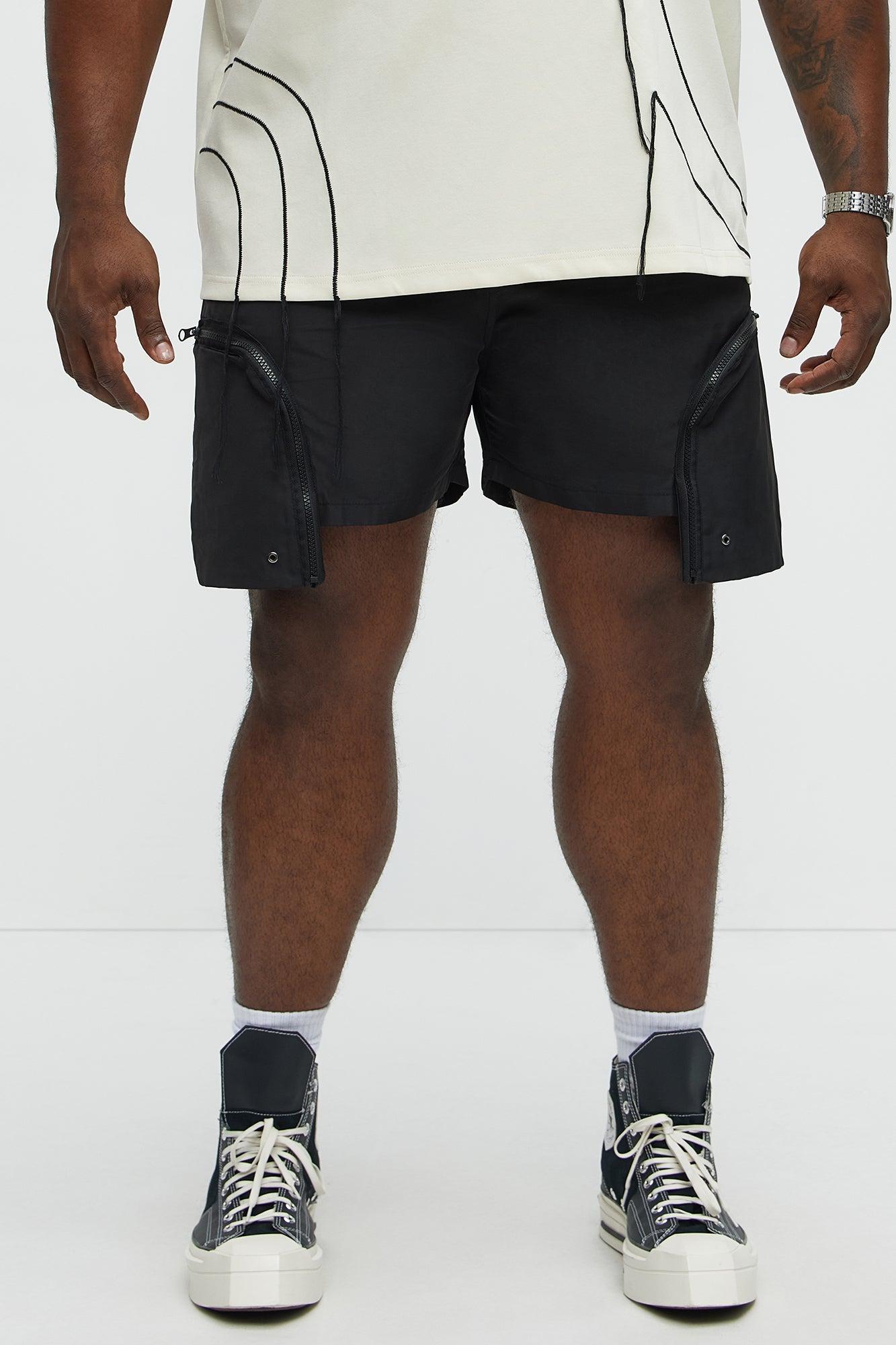 Cargo Pockets Relaxed Drawstring Shorts - Black Male Product Image