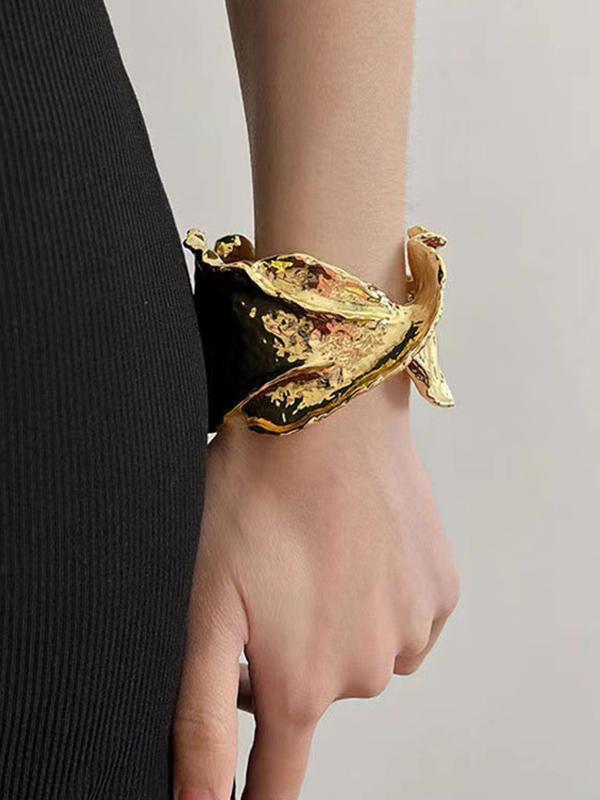 Pleated Shiny Bracelet Accessories Product Image