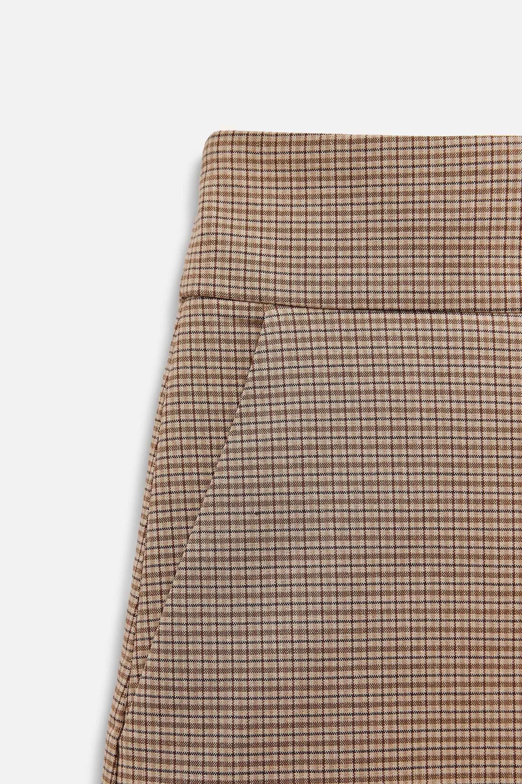 CHECKERED HIGH WAIST SHORTS Product Image