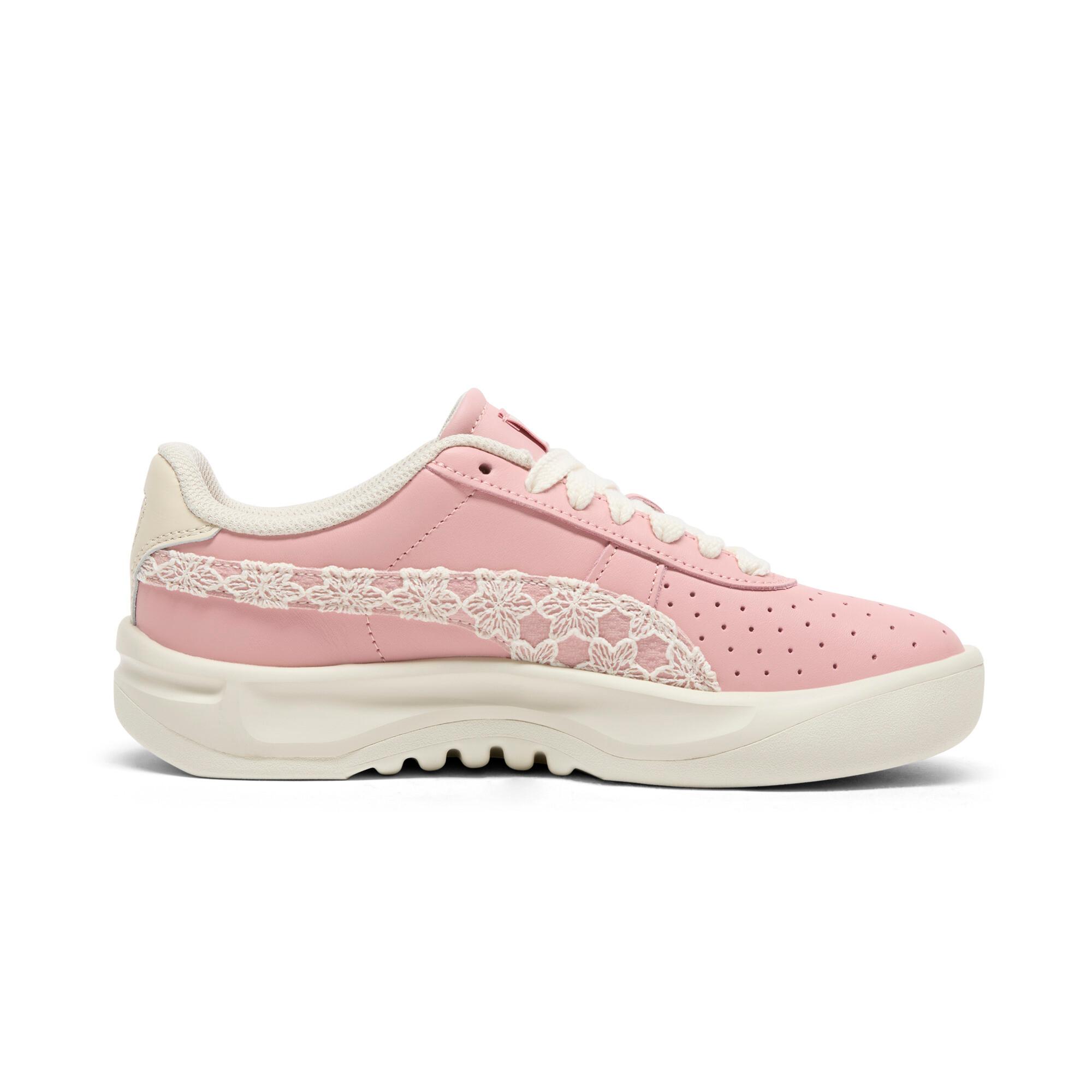 GV Special Bloom Women's Sneakers Product Image