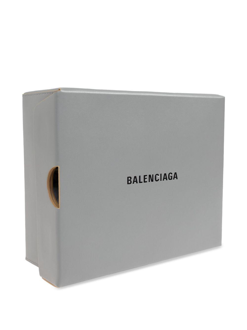 Box clutch bag Product Image