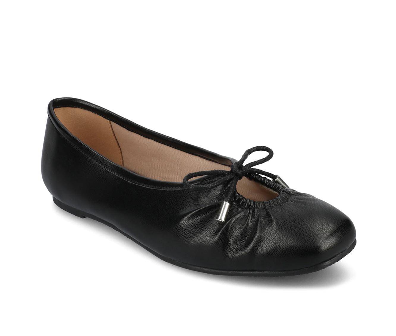 Women's Journee Collection Callee Flats Product Image