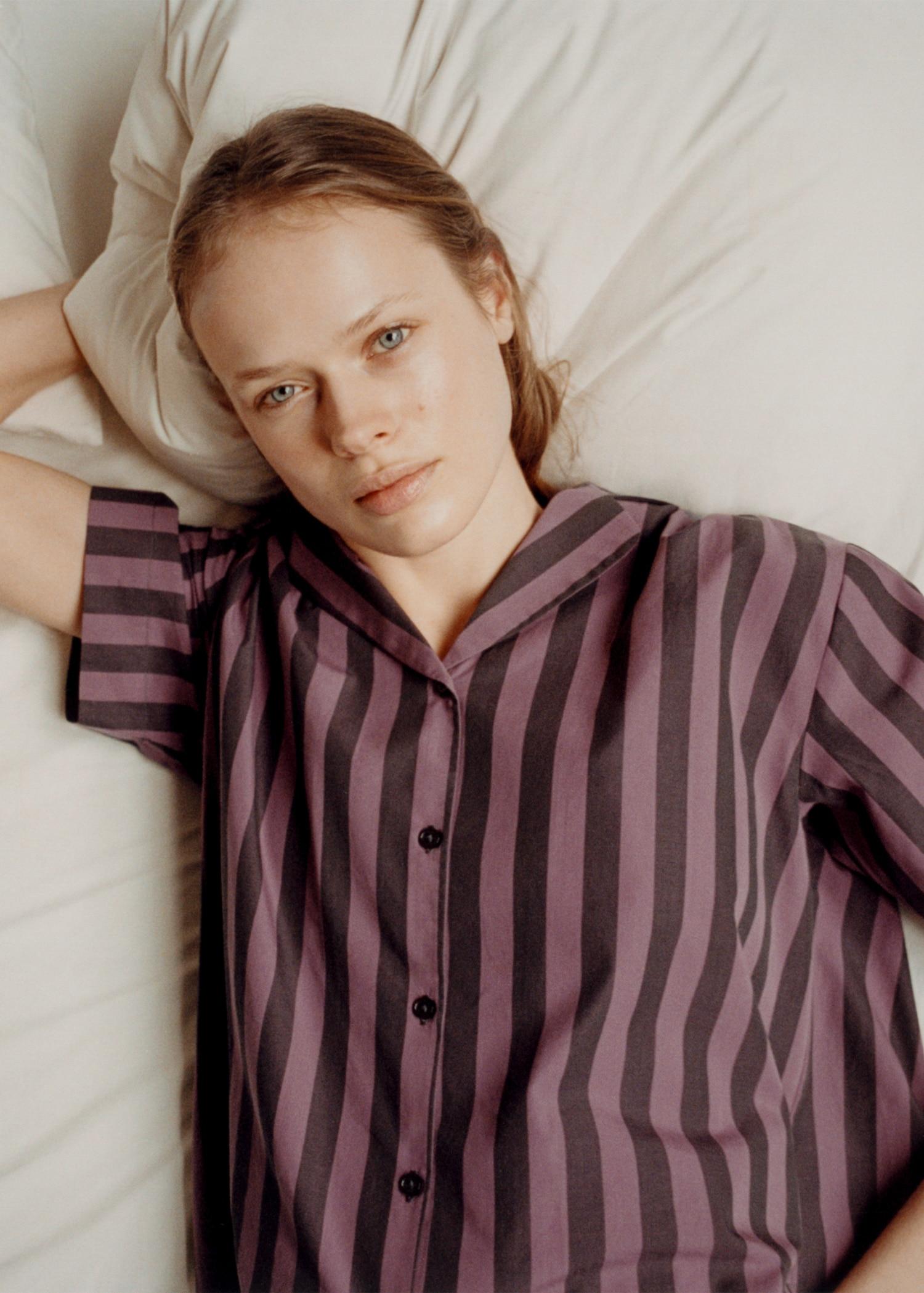 Two-tone woven striped short shirt - Women | MANGO USA Product Image