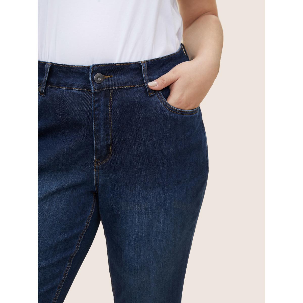 Plus Size Very Stretchy High Rise Dark Wash Cropped Jeans Women DarkBlue Leisure Plain High stretch Slanted pocket Jeans BloomChic 10/M Product Image