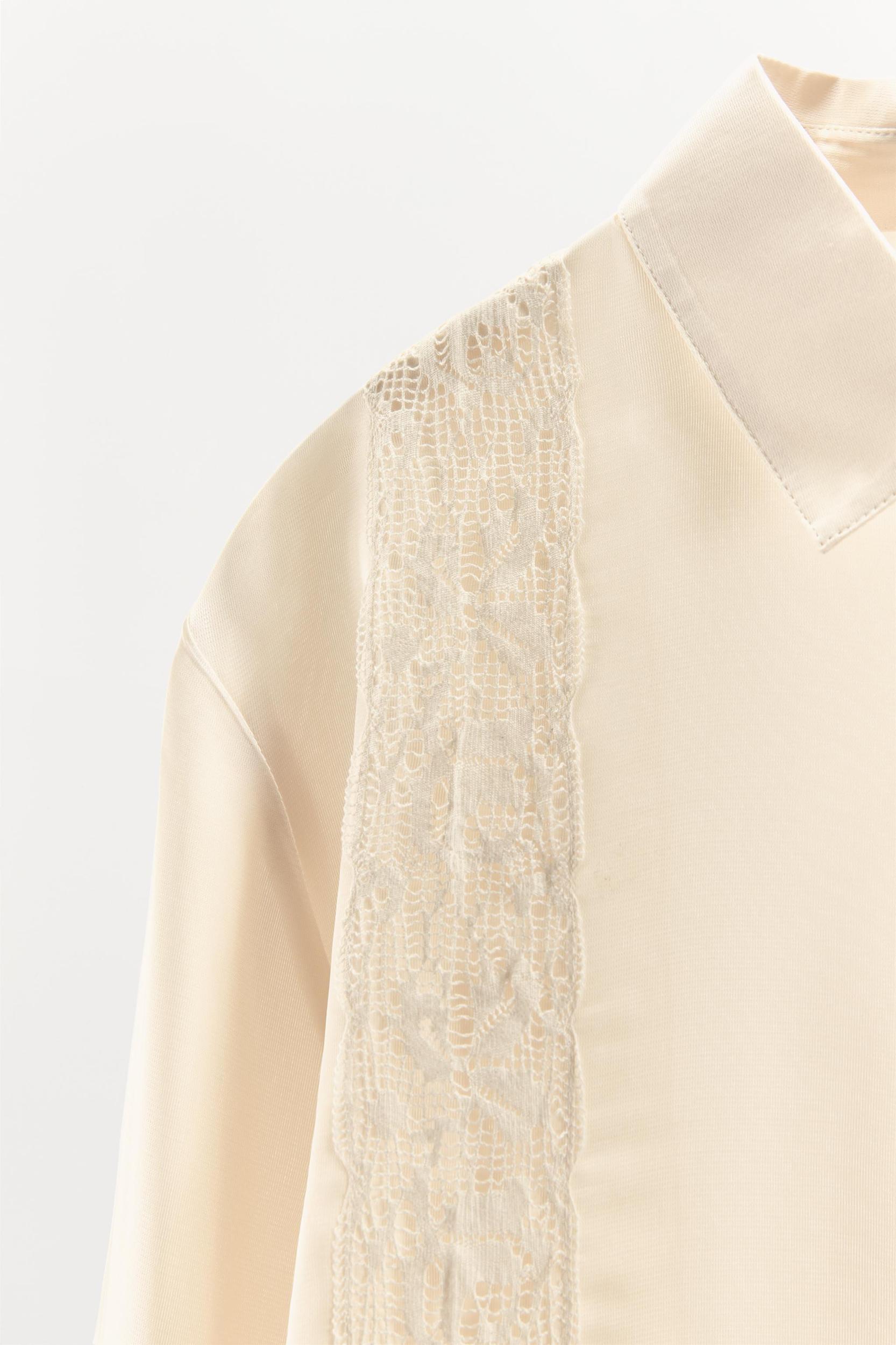 LACE SATIN BLOUSE Product Image