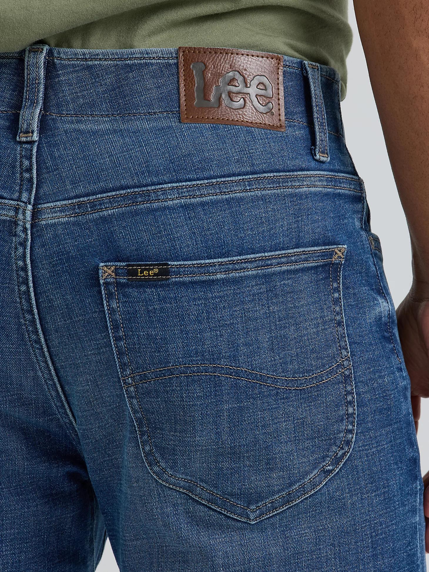 Men's Extreme Motion Regular Taper Jean | Men's Jeans | Lee® Product Image