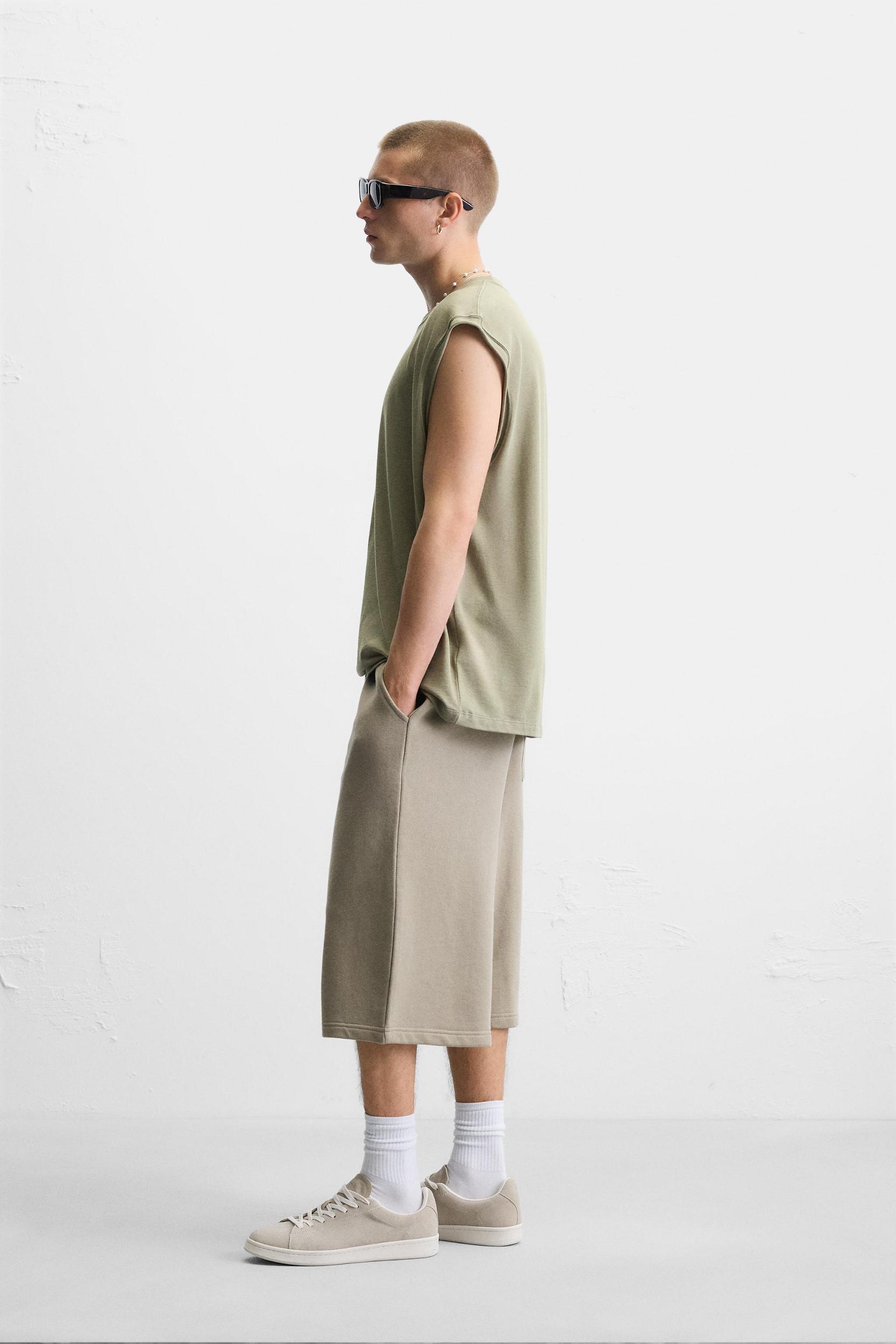 RELAXED FIT TANK TOP Product Image