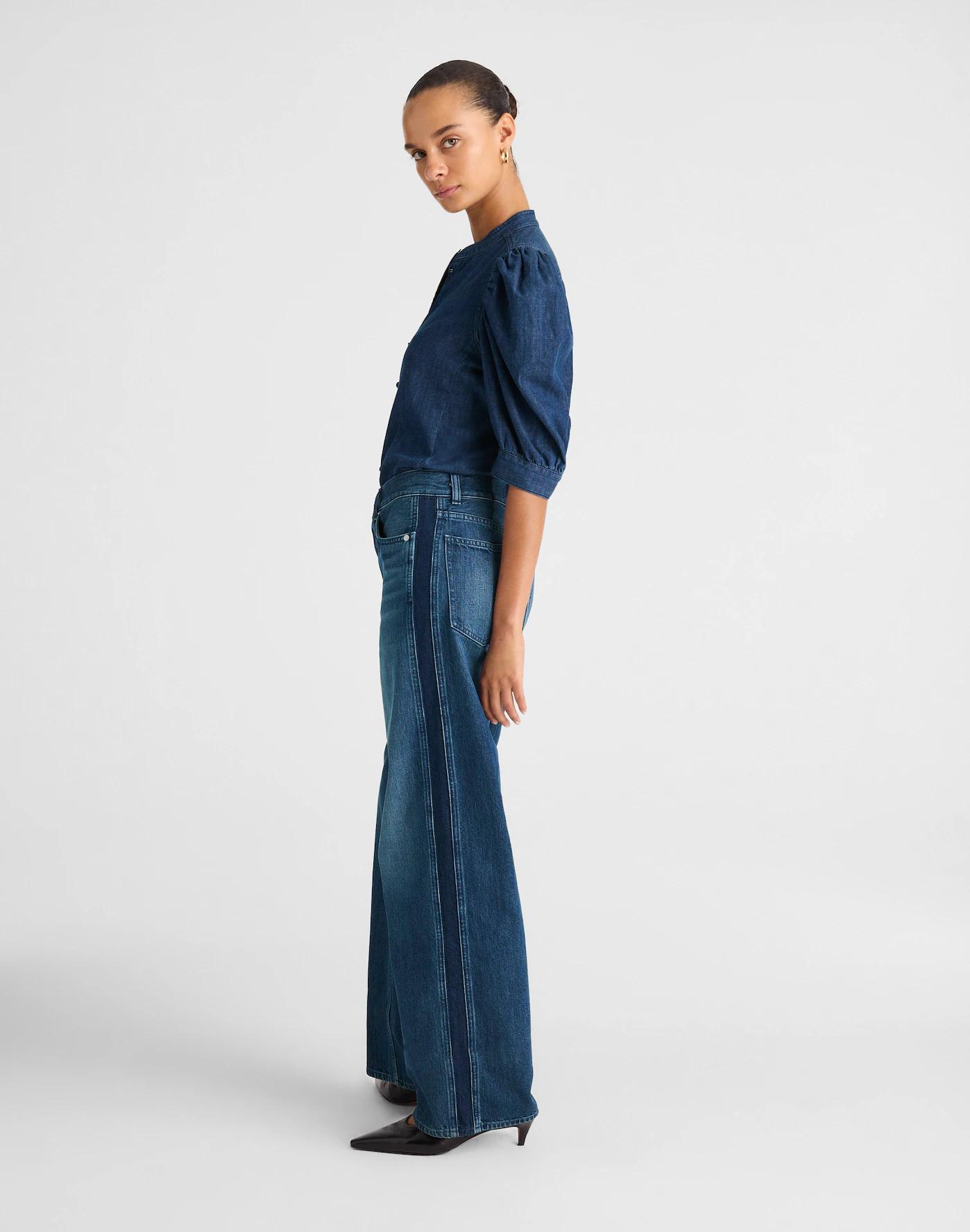 Low-Slung Baggy Jeans Product Image