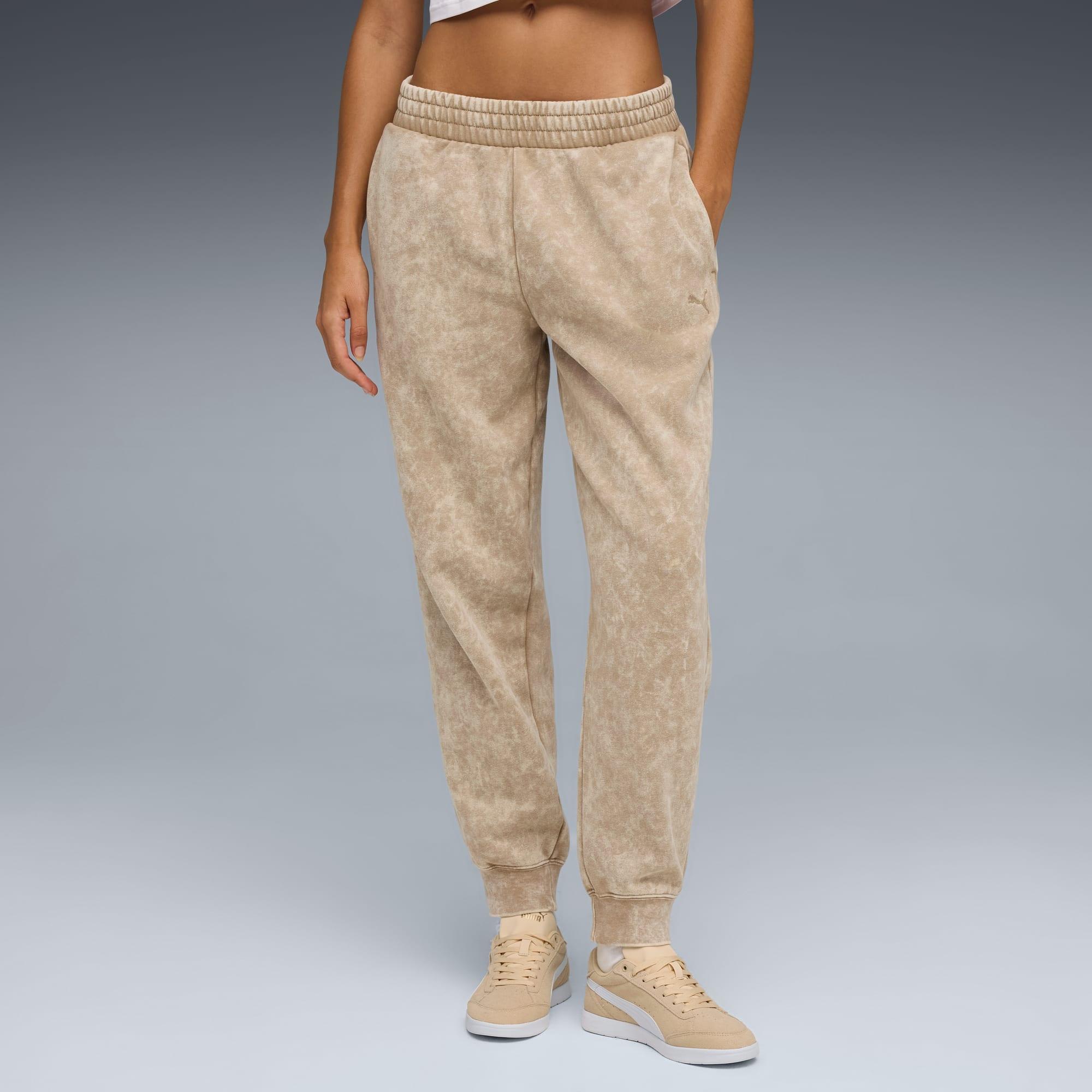 ESS ELEVATED Wash Sweatpants Women Product Image